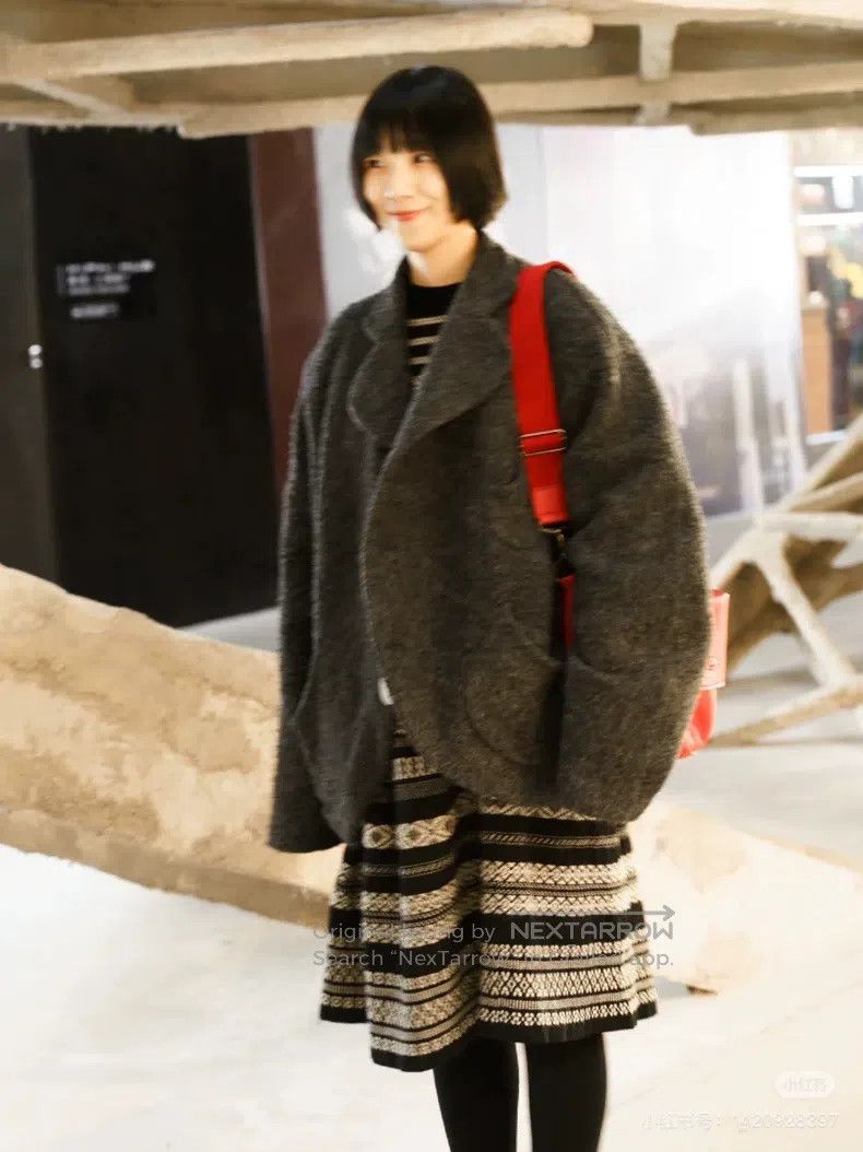 Comme des Garcons Comme Des Garcons size M Magazine Style Totem Embroidered Size 23" - 4 Thumbnail