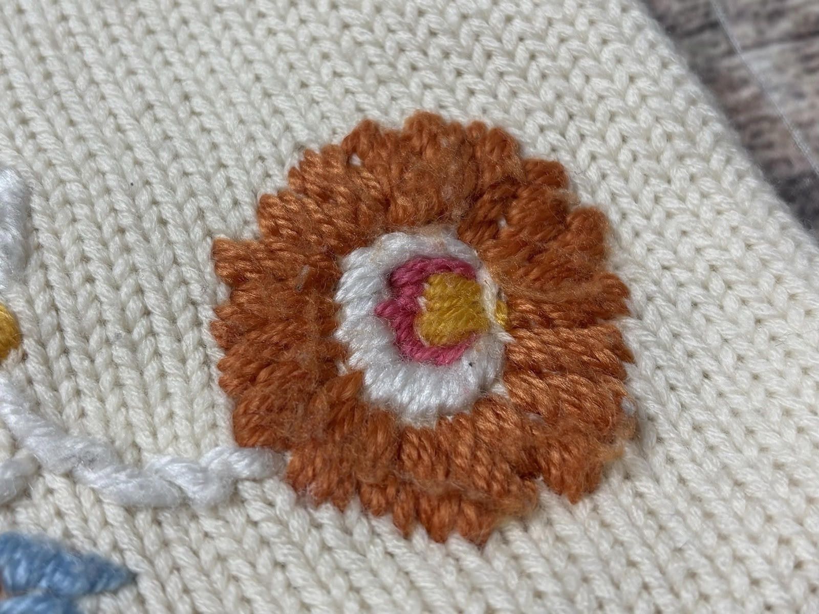 Other Compagnia Italiana Sweater Womens S Floral Embroidered Wool Size S / US 4 / IT 40 - 7 Thumbnail