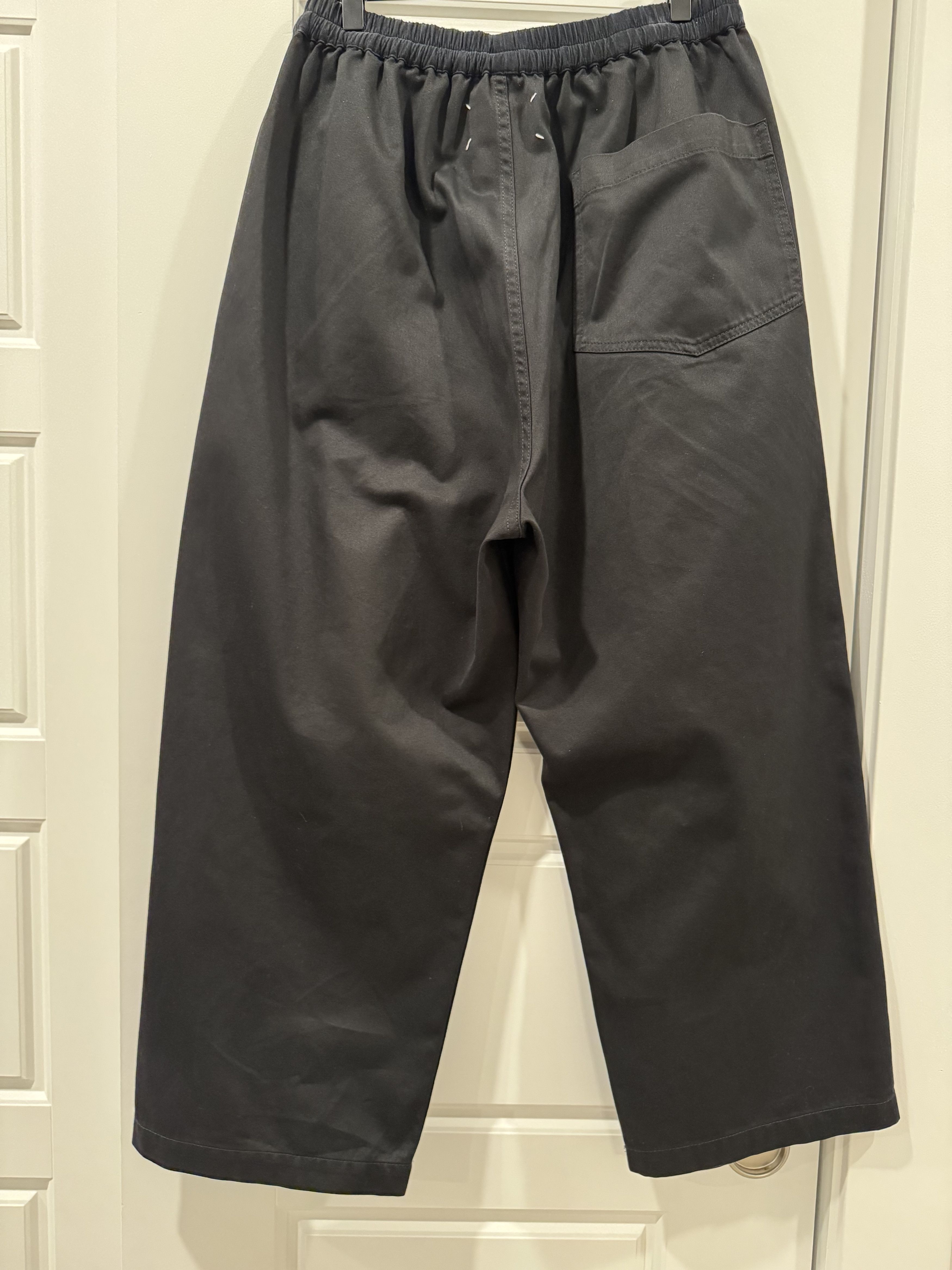 Maison Margiela Maison Margiela Cotton Pleated Trousers Size US 32 / EU 48 - 2 Thumbnail