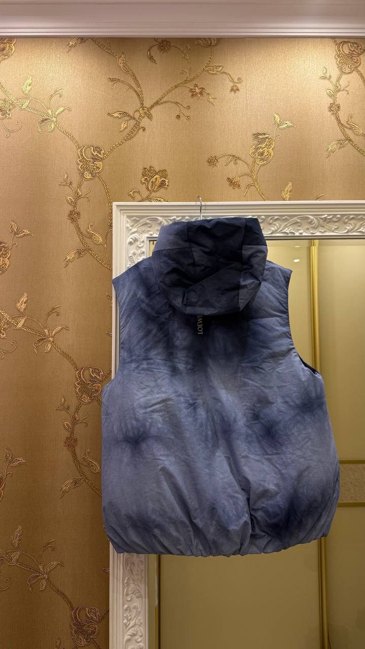 Loewe × On Loewe x On Blue Multicolor Puffer Vest Size M Size US M / EU 48-50 / 2 - 4 Thumbnail