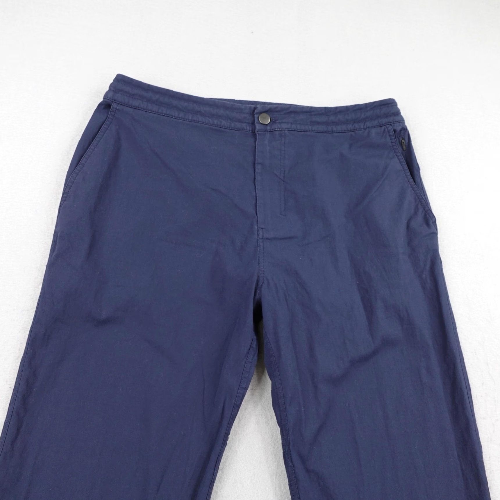 Lululemon **Lululemon Mens 32 Navy Blue Performance Chino Pants** User: Lululemon Mens 32 Navy Blue Performance Chino Pants Size US 32 / EU 48 - 2 Thumbnail