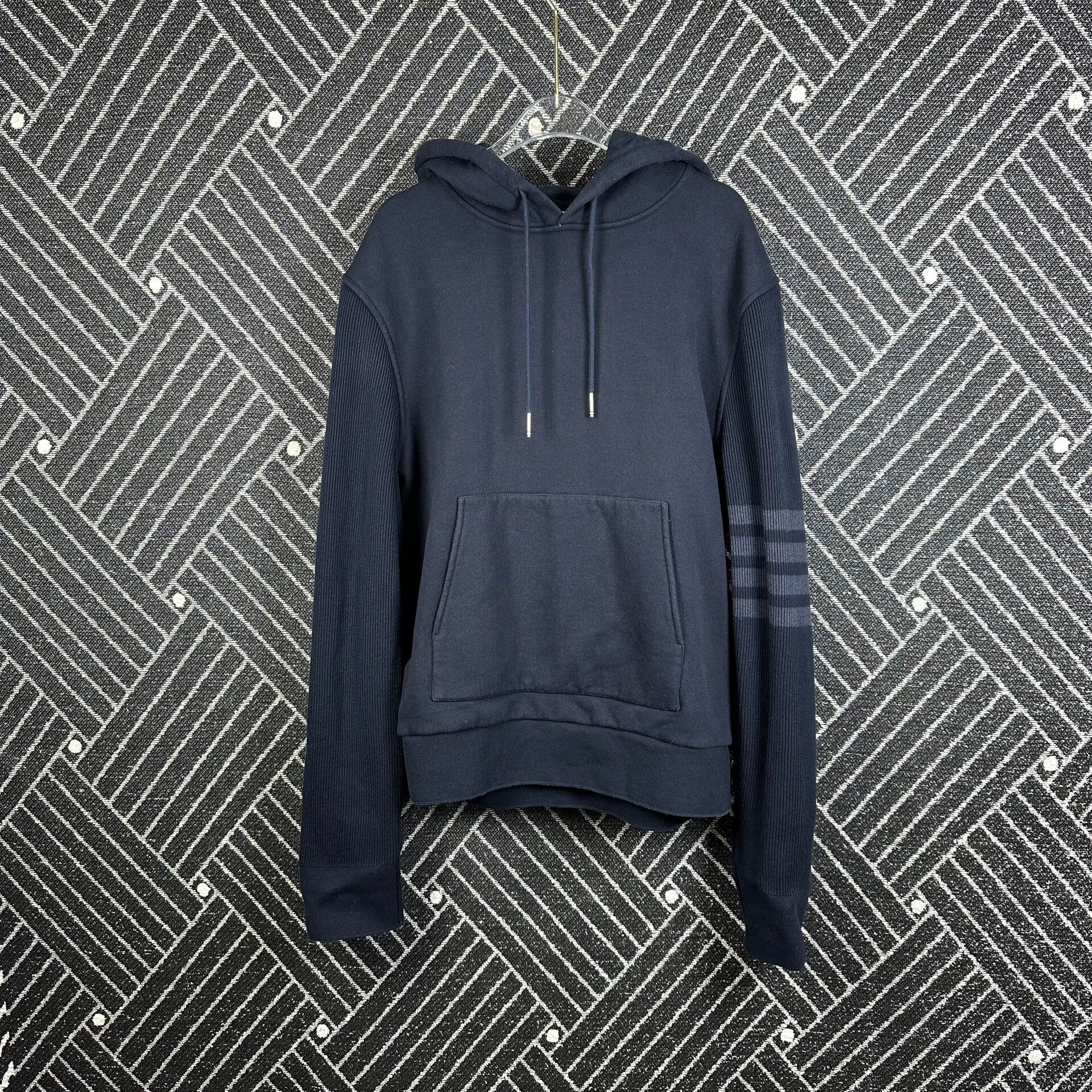 Thom Browne navy blue thom browne hoodie size 3 Size US L / EU 52-54 / 3 - 1 Thumbnail