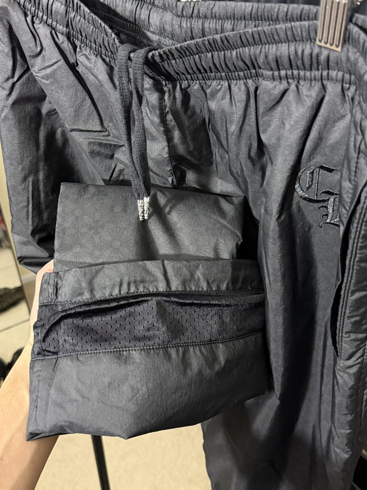 Chrome Hearts CHROME HEARTS “TRASH PICKUP” NYLON PANTS SIZE LARGE BLACK Size US 34 / EU 50 - 15 Thumbnail