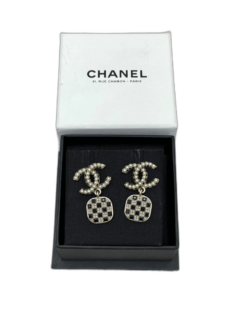 Chanel Chanel Castle Earrings for Women Size ONE SIZE - 1 Thumbnail