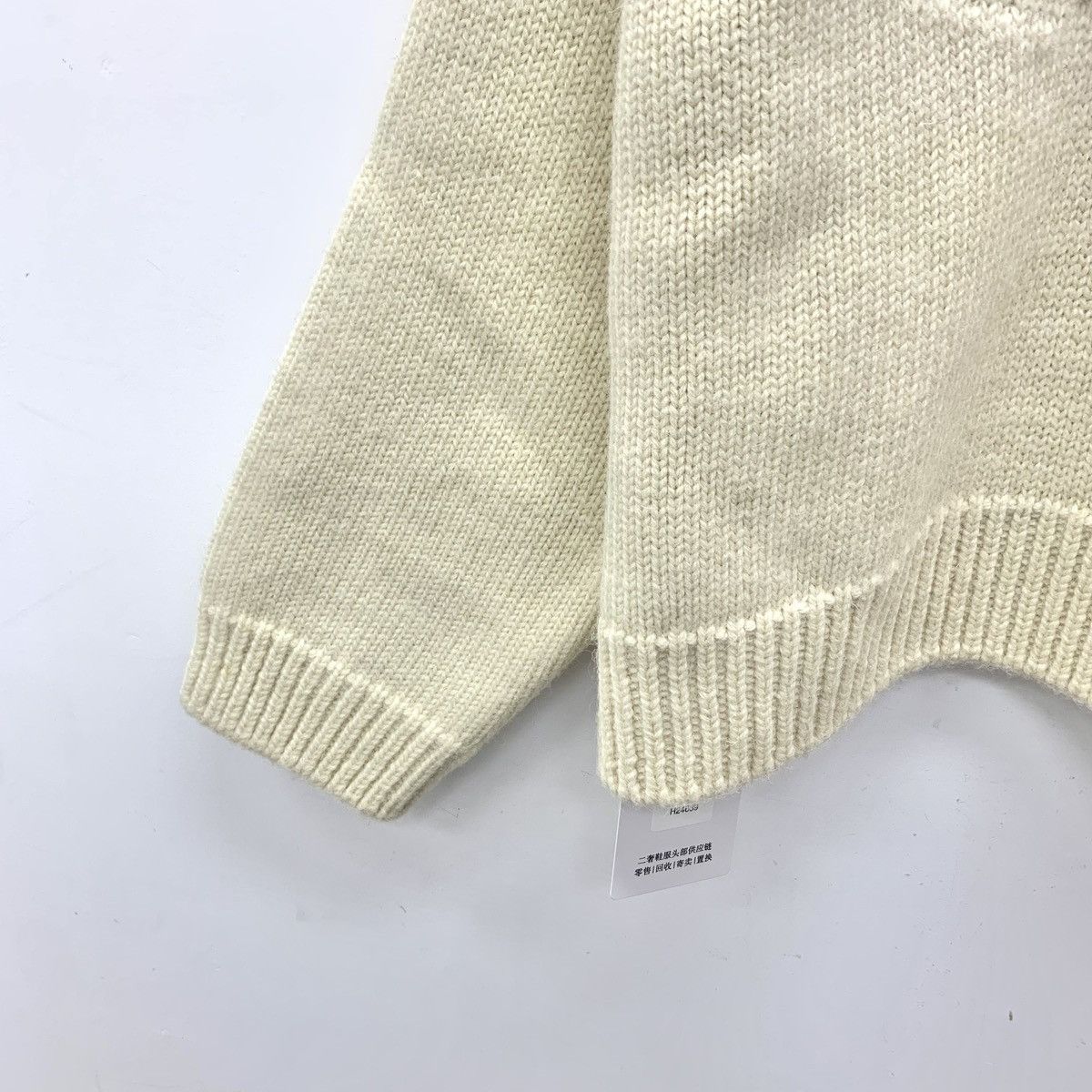Celine Celine Beige Triomphe Wool Long Sleeve Knit Sweater K26WX Size XS / US 0-2 / IT 36-38 - 4 Thumbnail