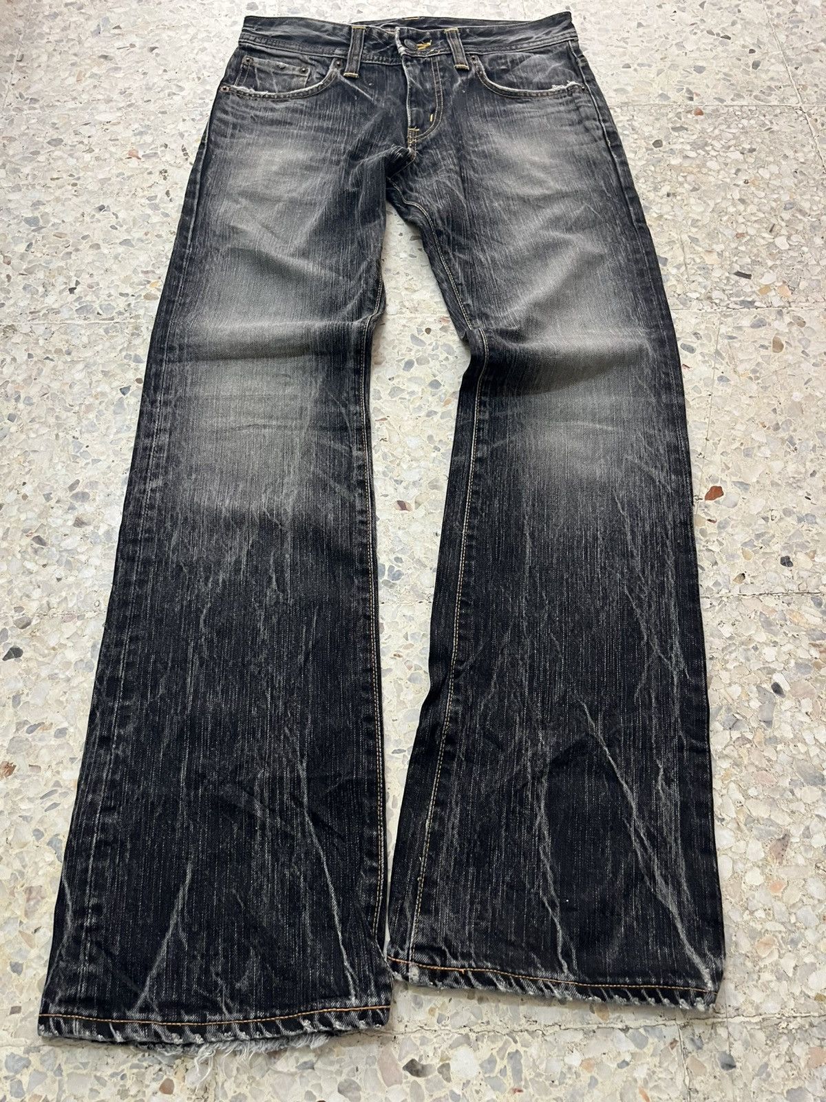 Edwin Vintage Edwin Rare Whiskey Black Distressed Denim Jeans Size US 31 - 12 Thumbnail