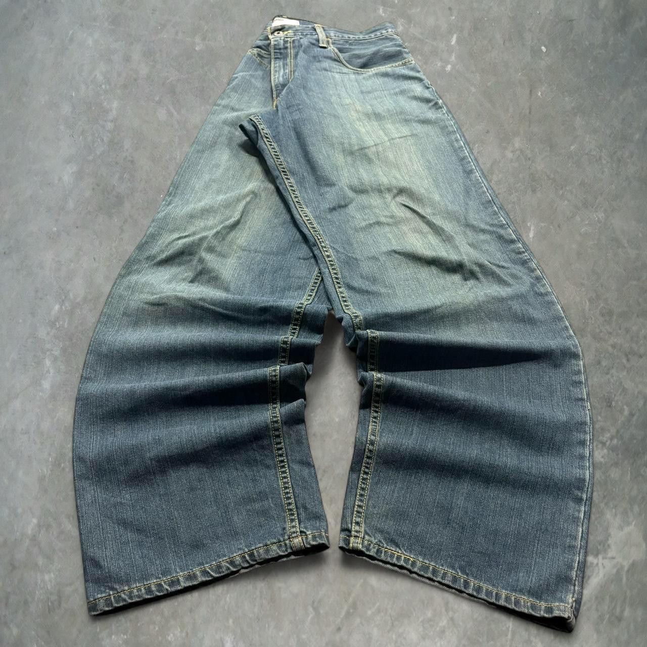 Crazy Vintage Y2K 2000s Super Baggy Levis SilverTab Tall Medium 