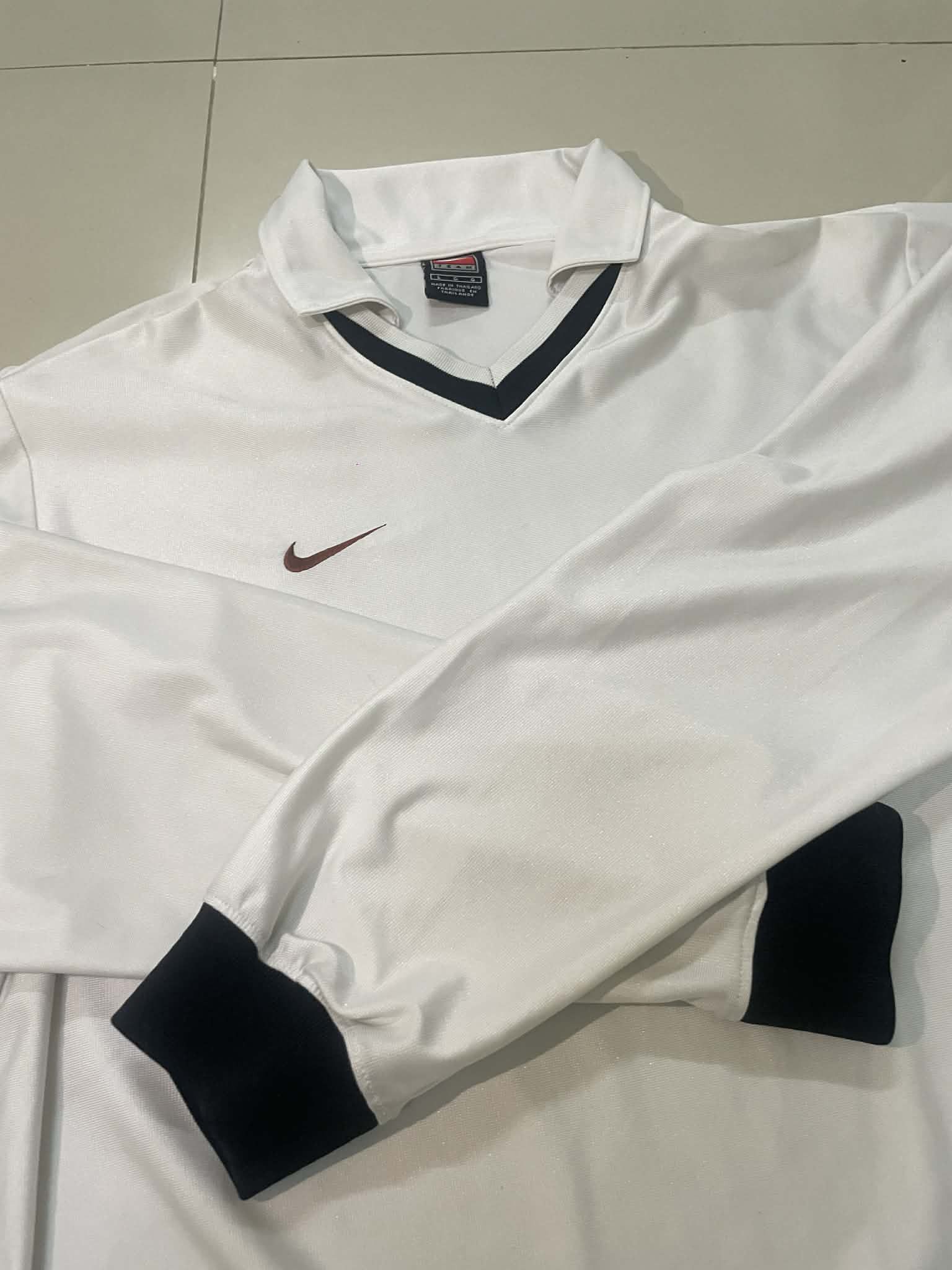 Nike 2000s nike sportwear long sleeve t-shirt Size US XL / EU 56 / 4 - 1 Thumbnail