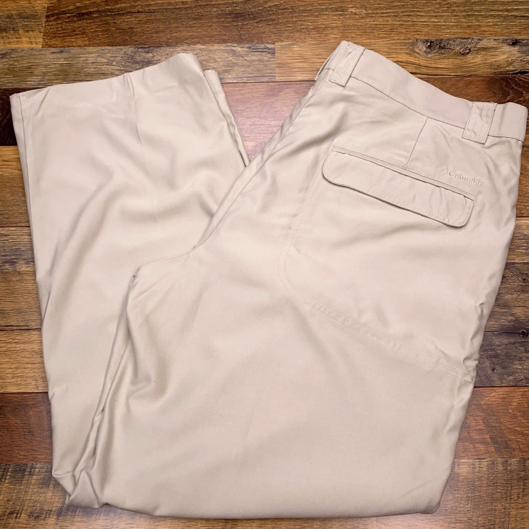 Vintage Columbia Cargo Pants Mens 38 Beige Outdoor Hiking Pants Straight Leg Regular Waist 38 Beige Outdoor Men’s Pants Size US 38 / EU 54 - 2 Thumbnail