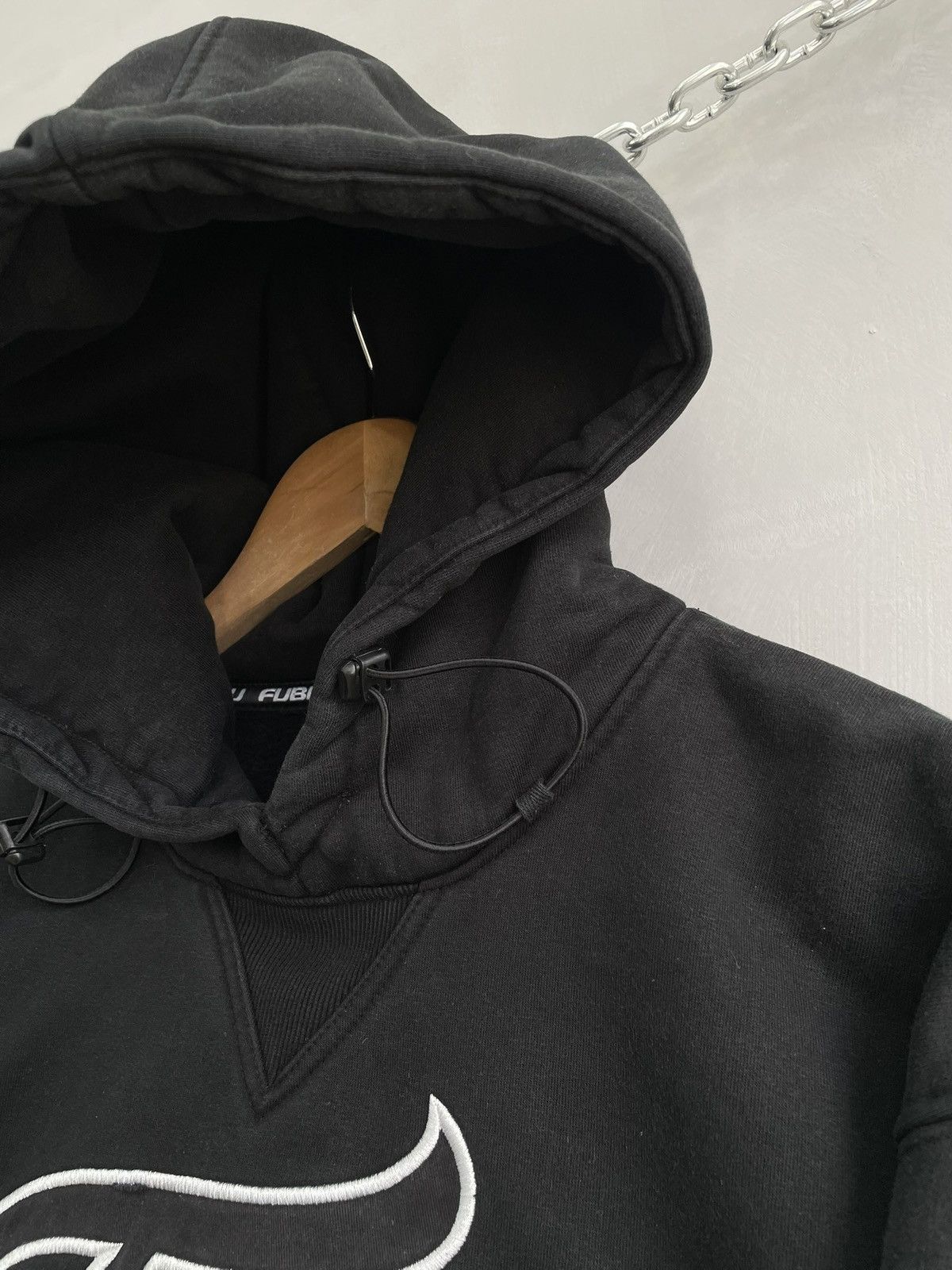 Fubu Fubu big logo skater rap hoodie sk8 carhartt style Size US L / EU 52-54 / 3 - 7 Thumbnail