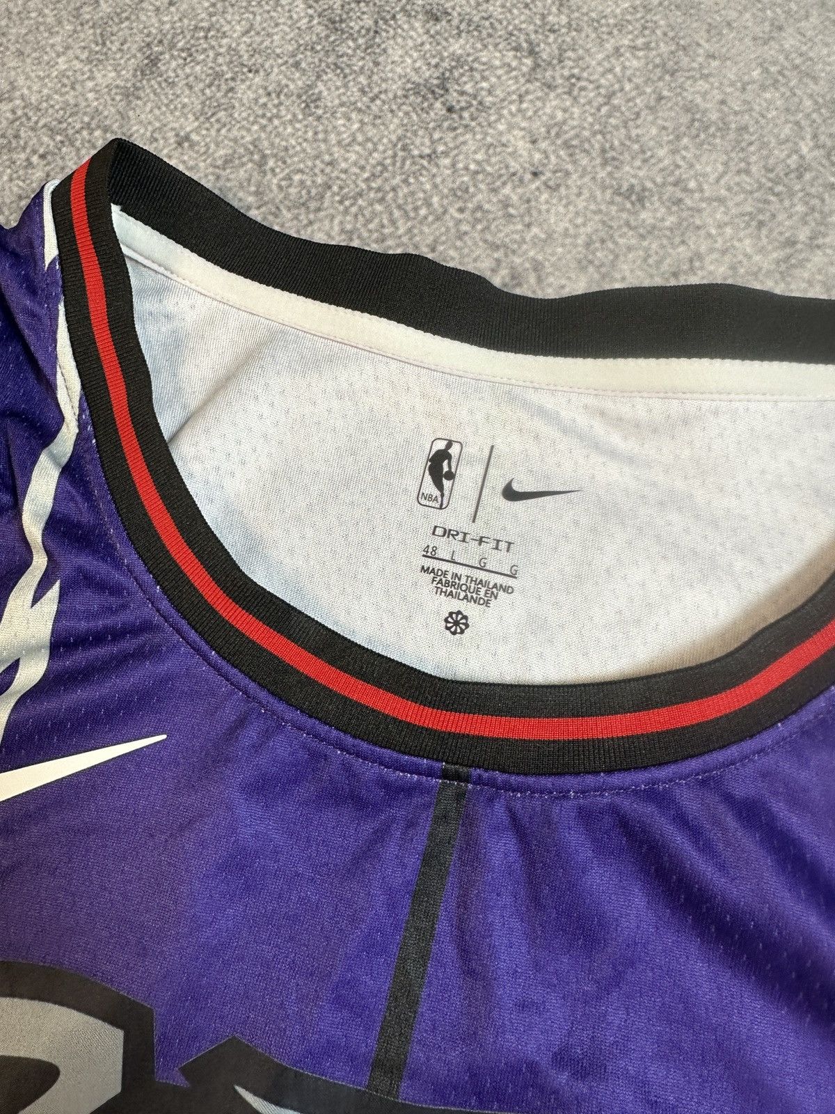 NBA Nike Raptors 15 Carter NBA Basketball Jersey L Rare Usa Size US L / EU 52-54 / 3 - 5 Thumbnail