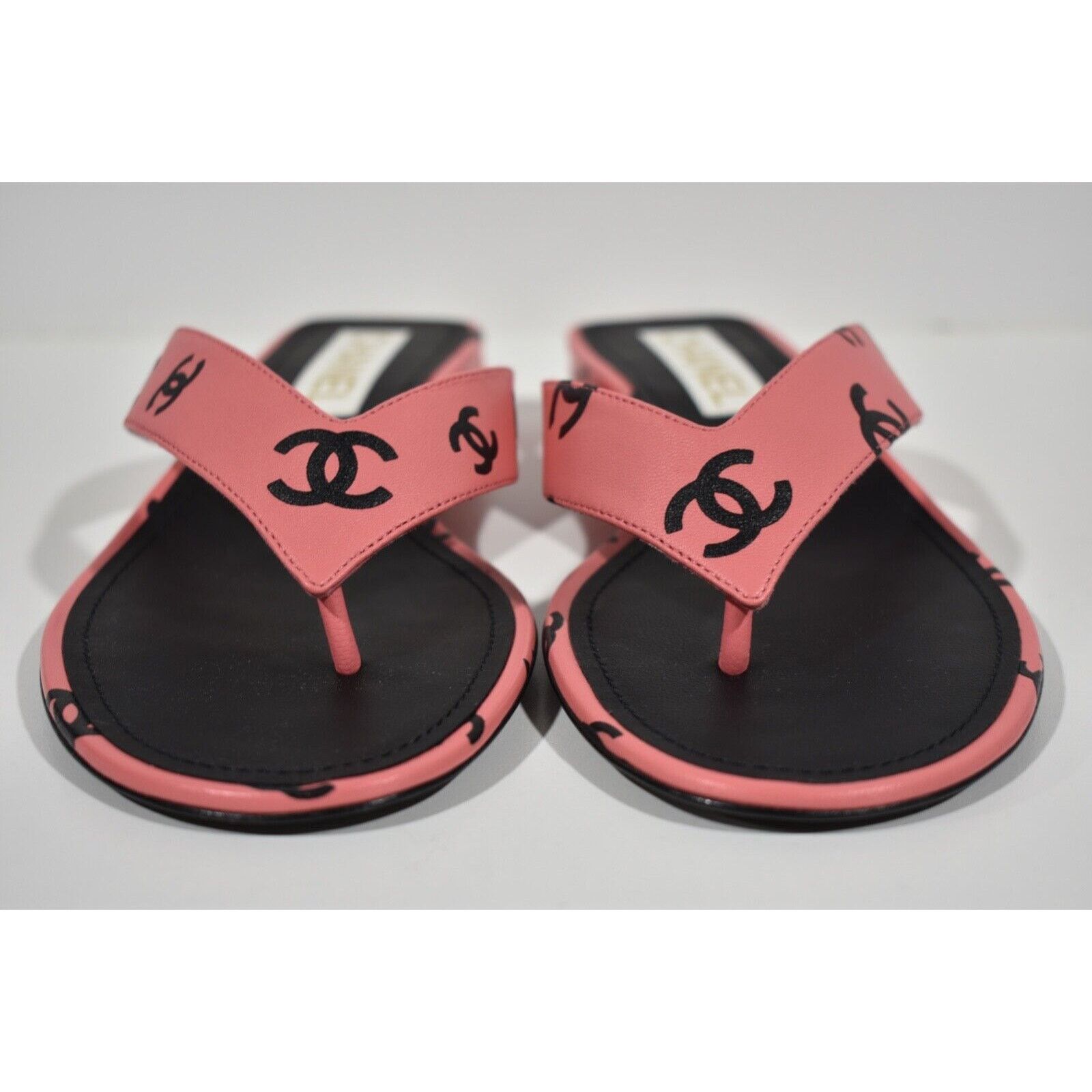 Chanel Chanel 22S Pink Black Printed Lambskin CC Logo Thong Flat Size US 9 / IT 39 - 6 Thumbnail