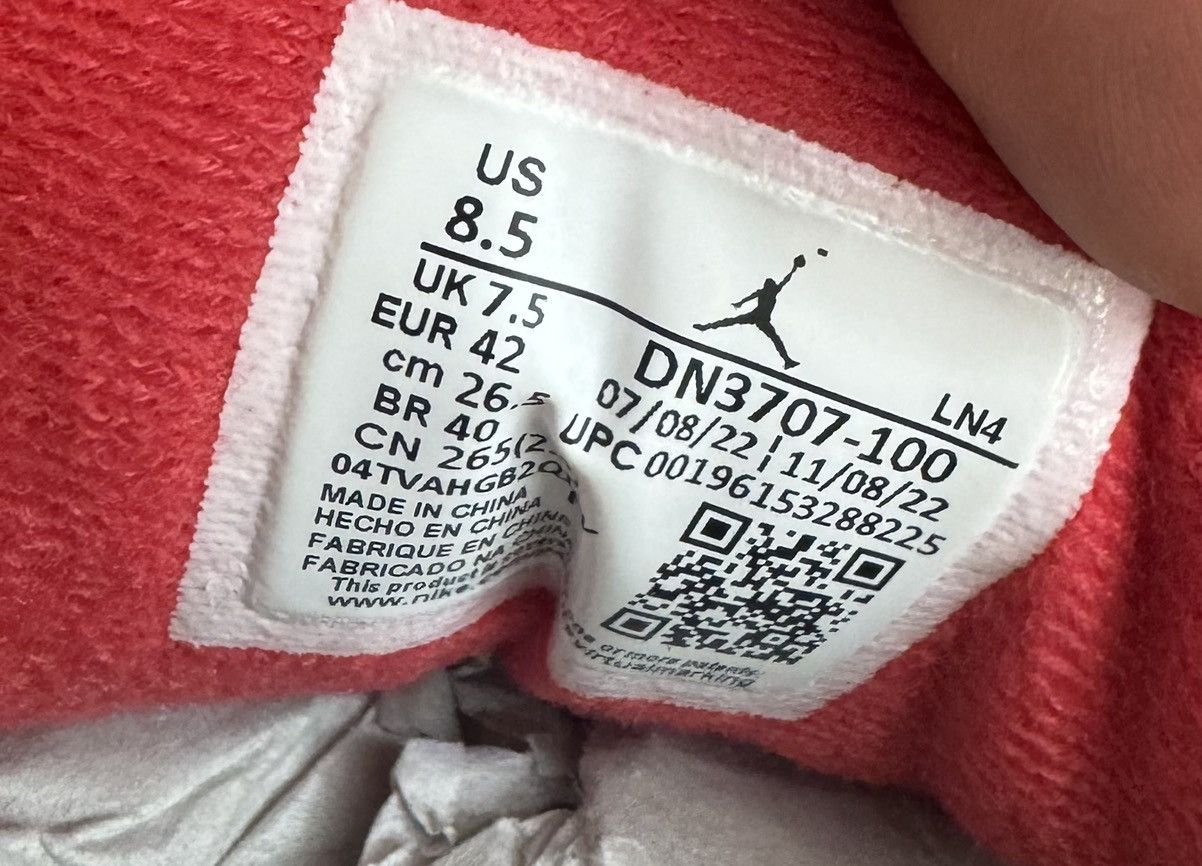 Nike Jordan 3 Cement Reimagined Size US 8.5 / EU 41-42 - 8 Thumbnail