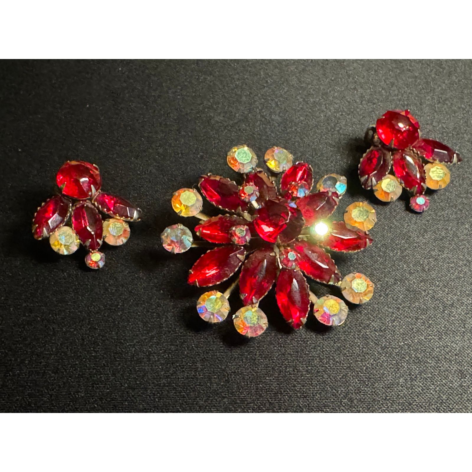 Other Vintage Red & AB Rhinestone Brooch Matching Clip On Earrings Size ONE SIZE - 1 Thumbnail