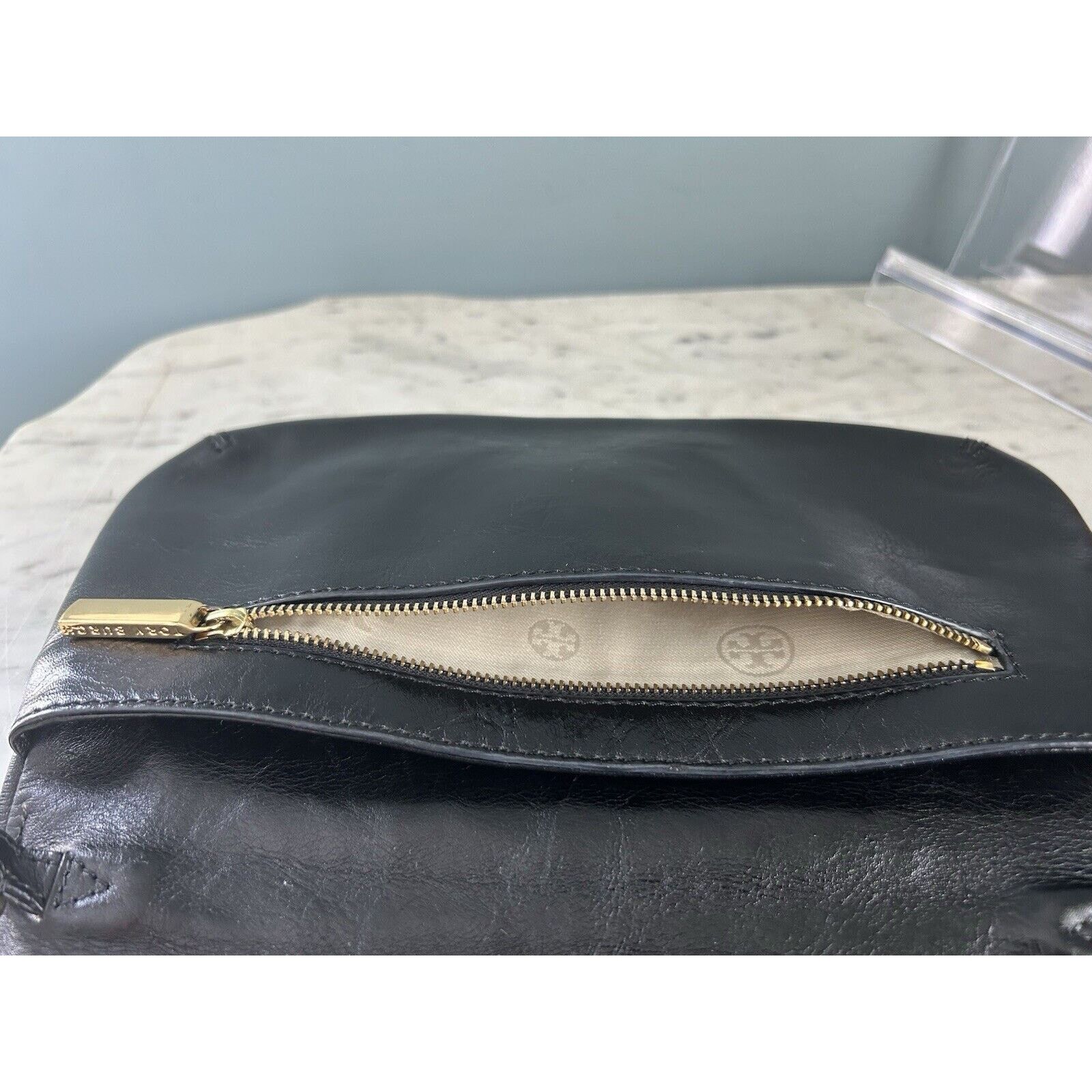 Tory Burch Tory Burch Reva Black Leather Crossbody Clutch Purse Bag Size ONE SIZE - 19 Thumbnail