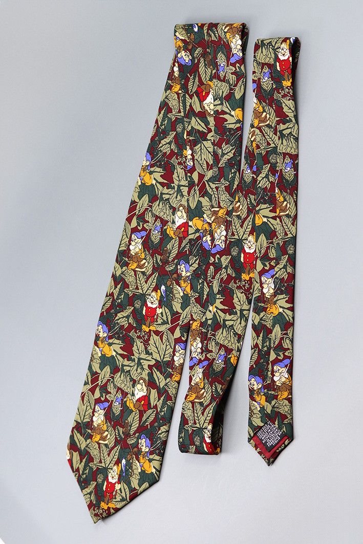 Disney Vintage Disney Silk Tie – Snow White & the Seven Dwarfs Size ONE SIZE - 7 Thumbnail