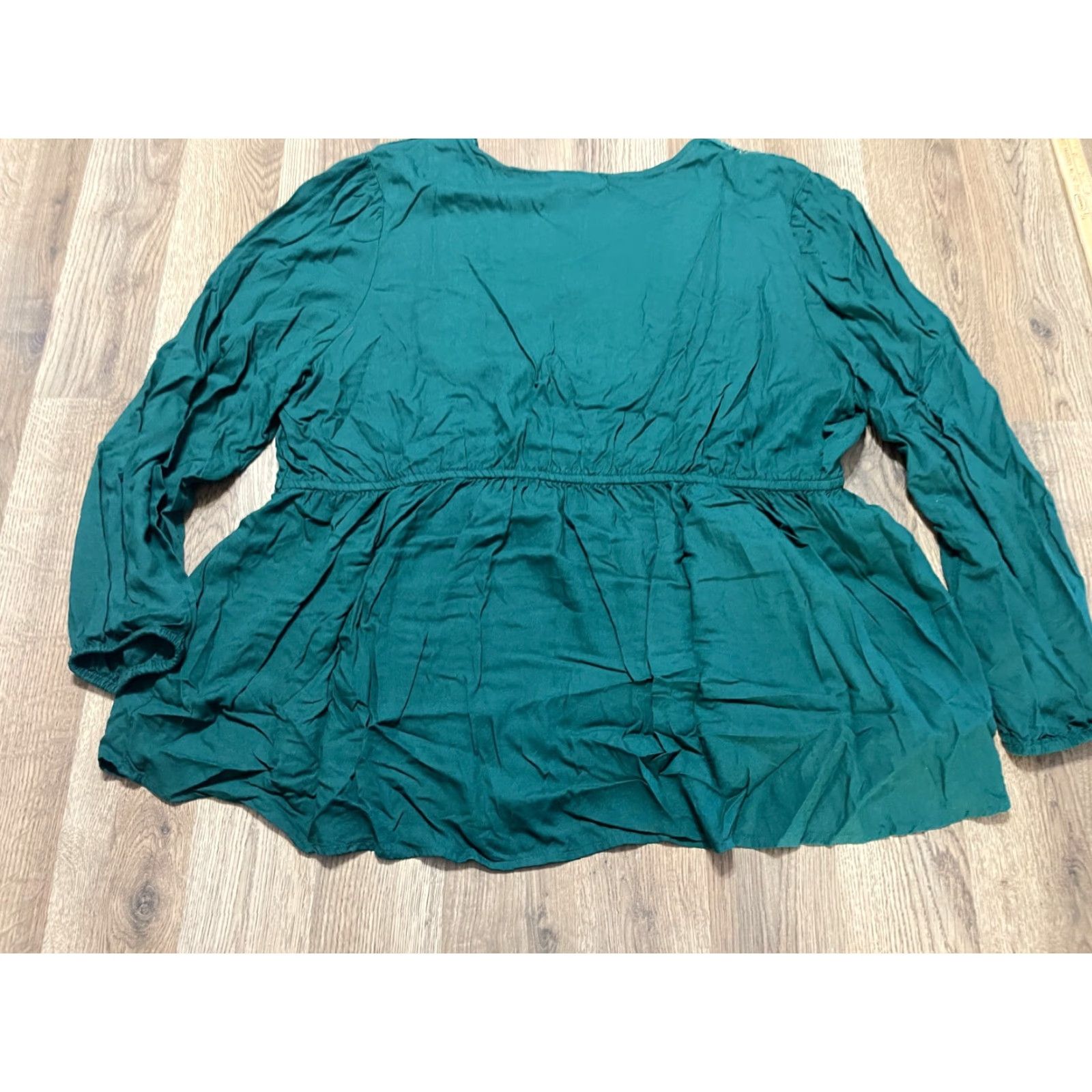 Vintage Maurices Blouse Women's Plus Size 2X Green Long Sleeve V-Neck Casual Travel Shirt Womens Size XXL / US 16-18 / IT 52-54 - 2 Thumbnail