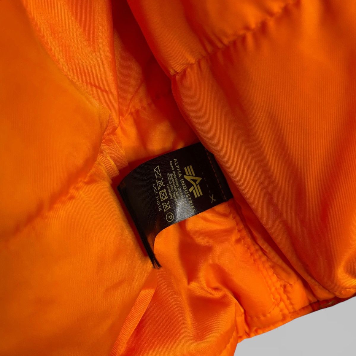 Alpha Industries ALPHA INDUSTRIES GREEN NYLON MA-1 BOMBER JACKET SIZE M Size US L / EU 52-54 / 3 - 8 Thumbnail