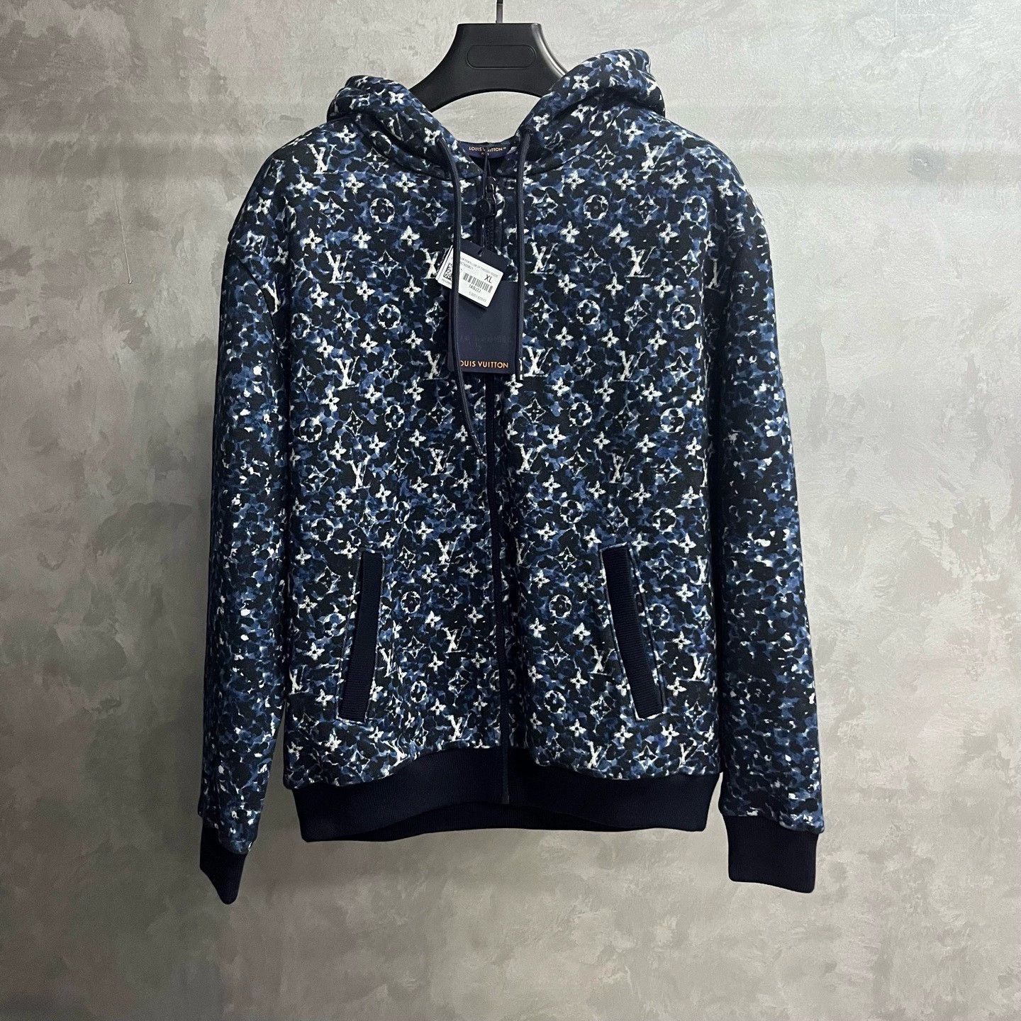 Louis Vuitton blue logo zip-up hooded jacket Size US XL / EU 56 / 4 - 1 Thumbnail