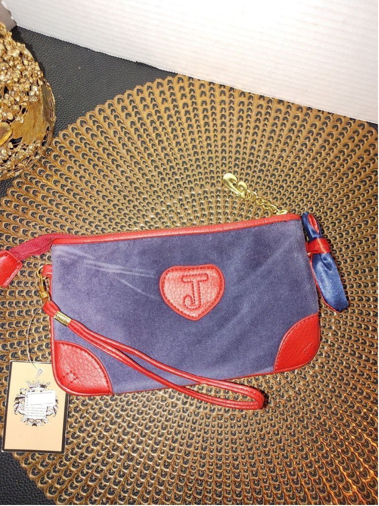 Juicy Couture Juicy Couture Velvet Wristlet NWT Size ONE SIZE - 5 Thumbnail