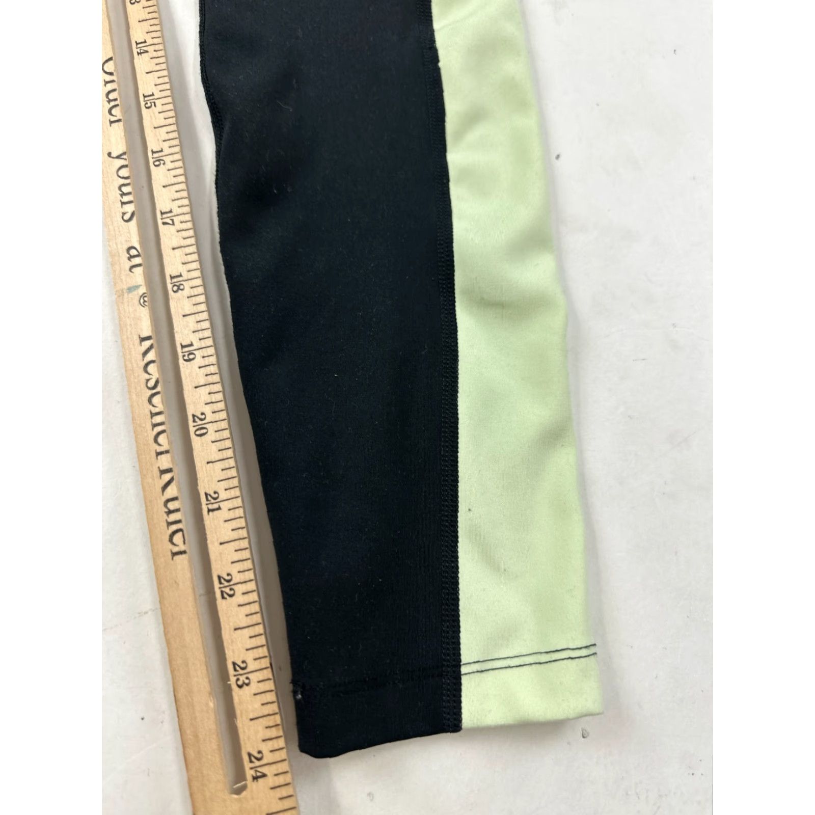 Nike Nike Leggings Women Medium Multicolor Colorblock Dri-Fit Pull On Elastic Waist Compression Skinny Inseam 24in Size 32" / US 10 / IT 46 - 7 Thumbnail