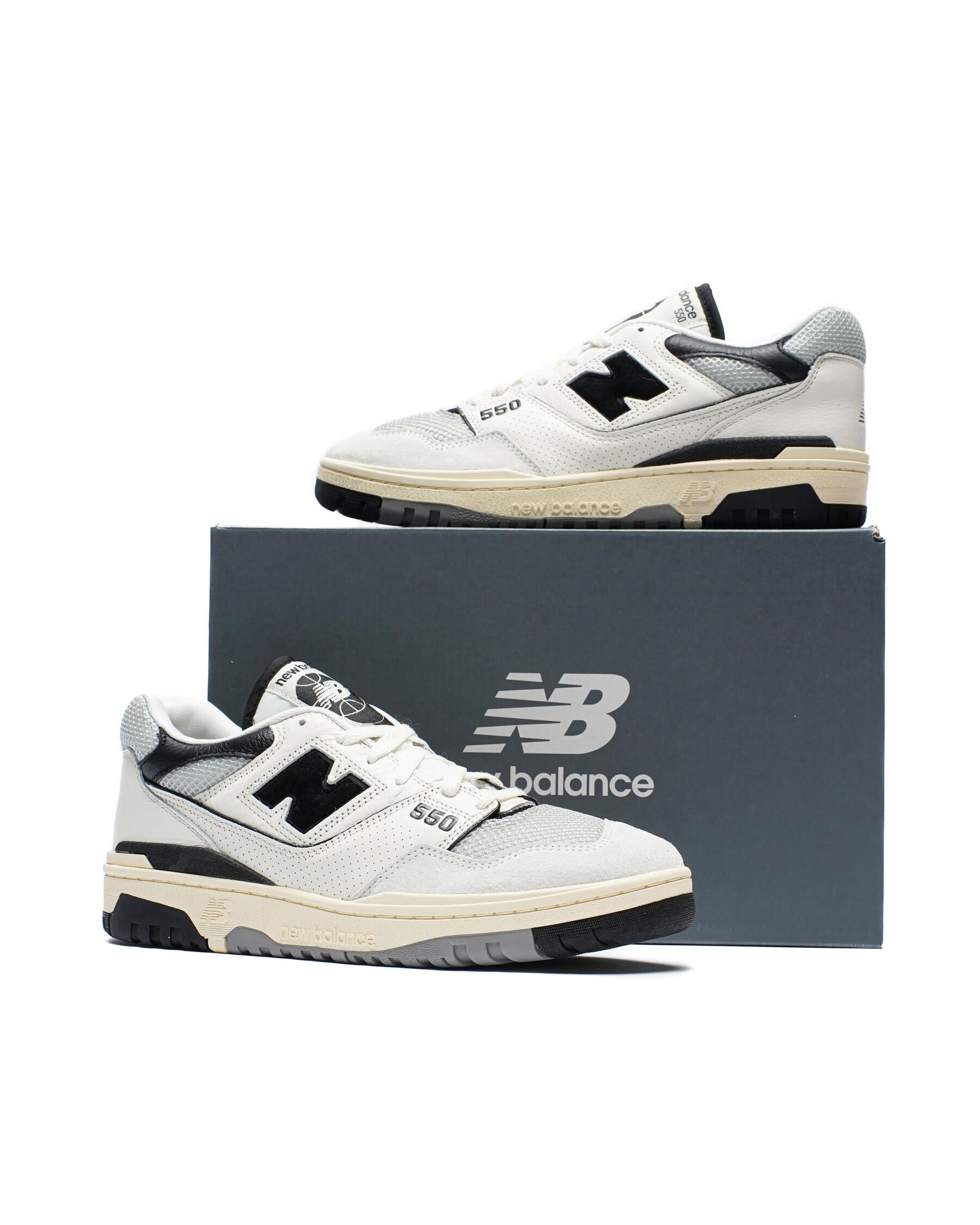 New Balance o1s22i1n1124 550 Unisex Sneakers in White Black Size US 10 / EU 43 - 5 Thumbnail