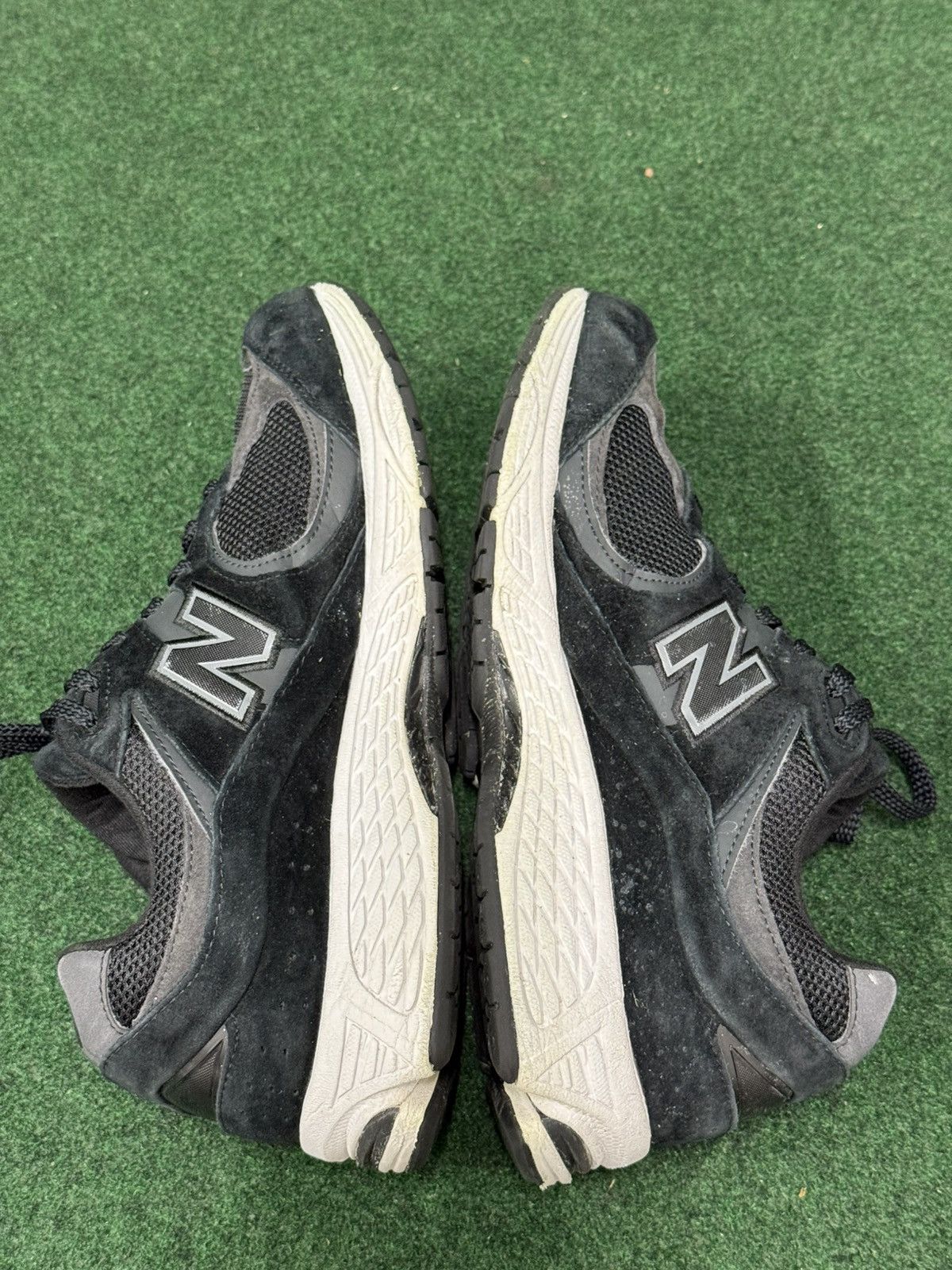 New Balance New Balance 2002R Black Gunmetal M2002RBK Size US 11 / EU 44 - 4 Thumbnail