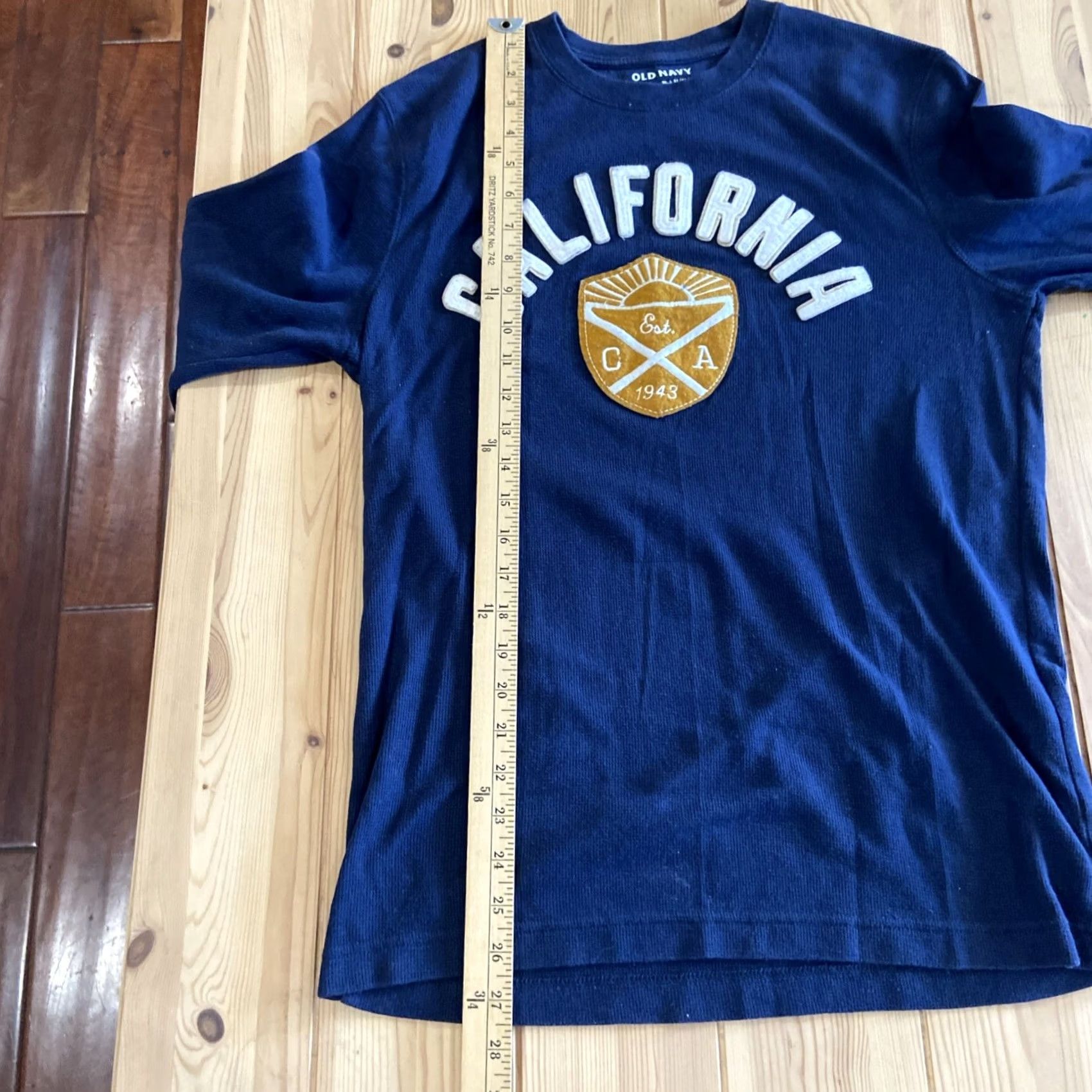 Old Navy Old Navy Thermal Shirt M California Graphic Navy Blue Size US M / EU 48-50 / 2 - 5 Thumbnail