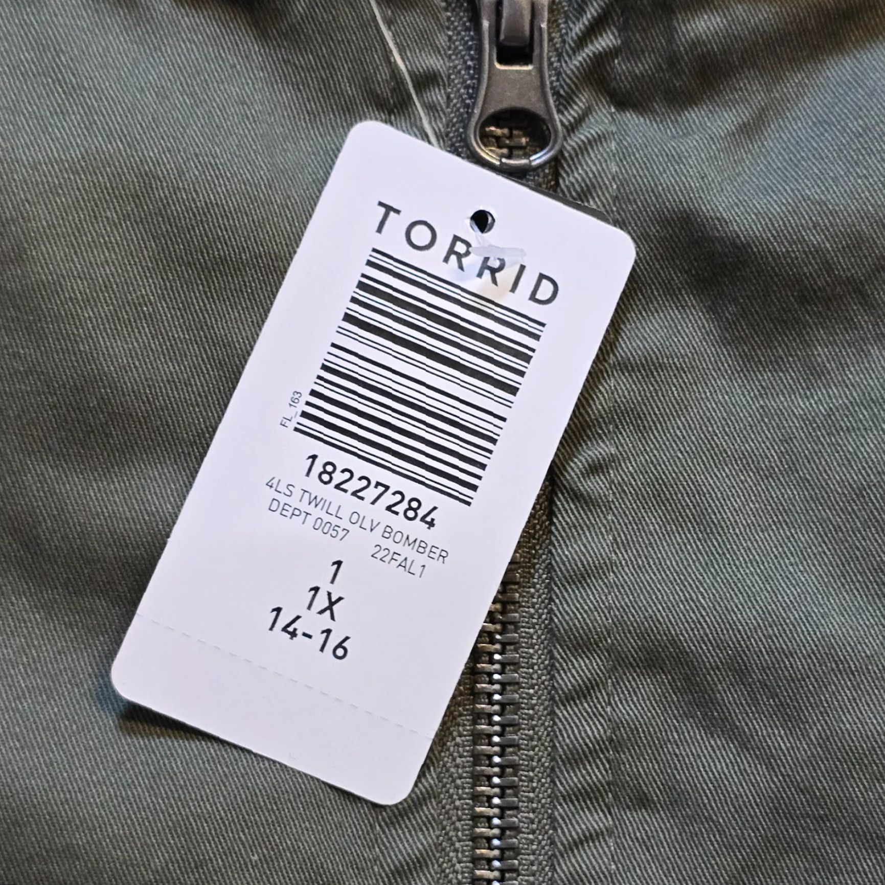 Torrid Torrid Jacket Womens 1X Green Bomber Full Zip Pockets Lightweight Capsule Size XL / US 12-14 / IT 48-50 - 3 Thumbnail
