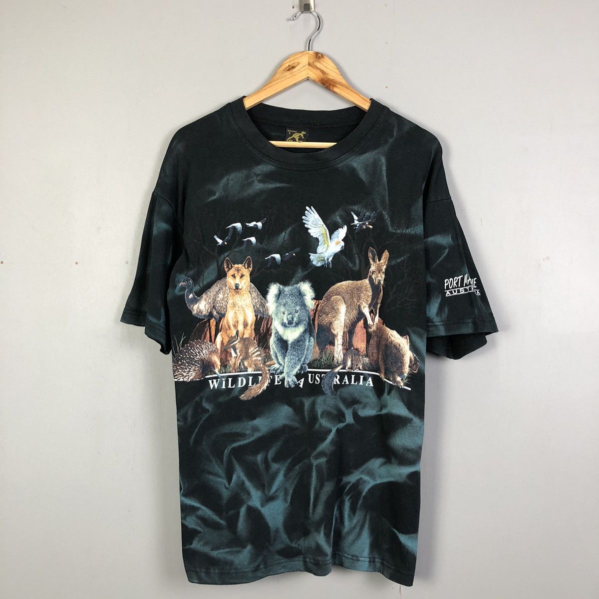 🔥Rare🔥Vintage 90s Faded Port Maquarie Australia Tshirt