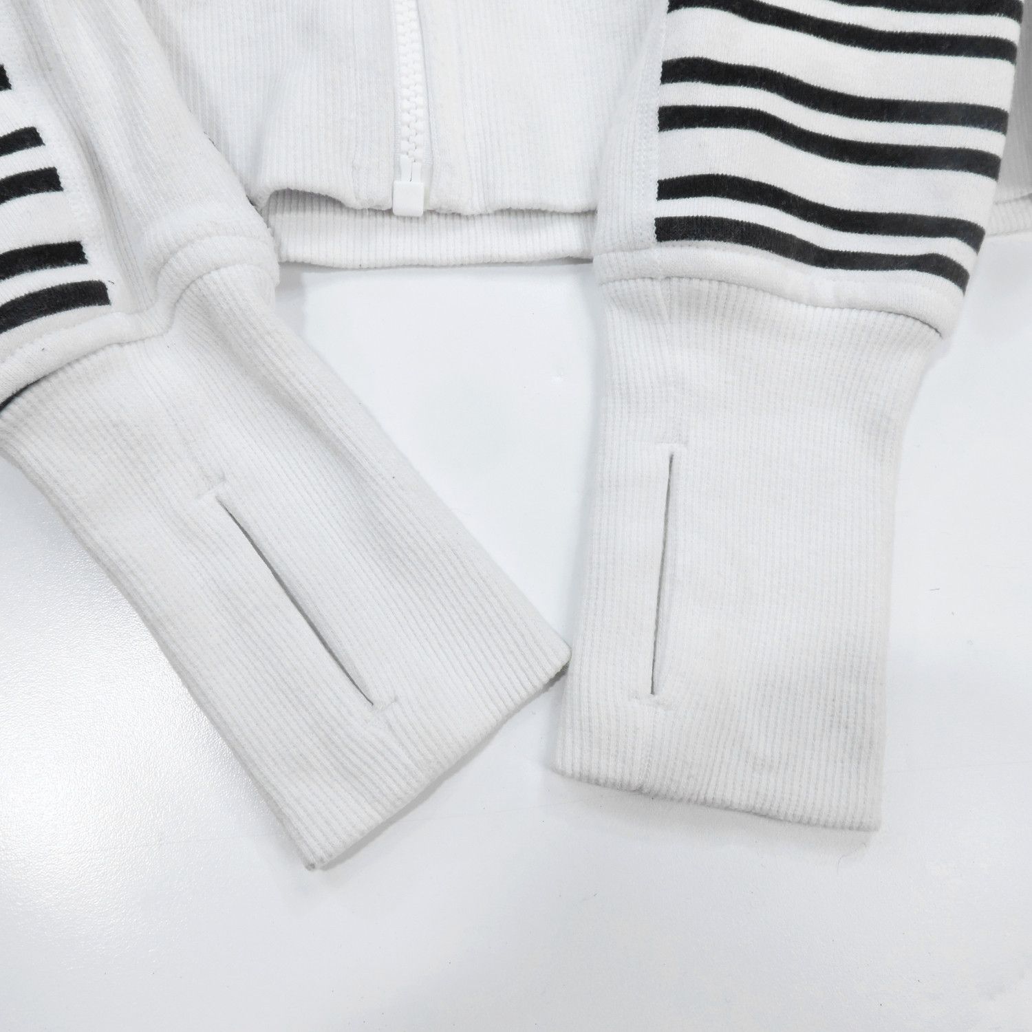 Lululemon LULULEMON SCUBA STRETCH DOT PRINTED TWIN STRIPE ZIP-HOODIE Size M / US 6-8 / IT 42-44 - 12 Thumbnail