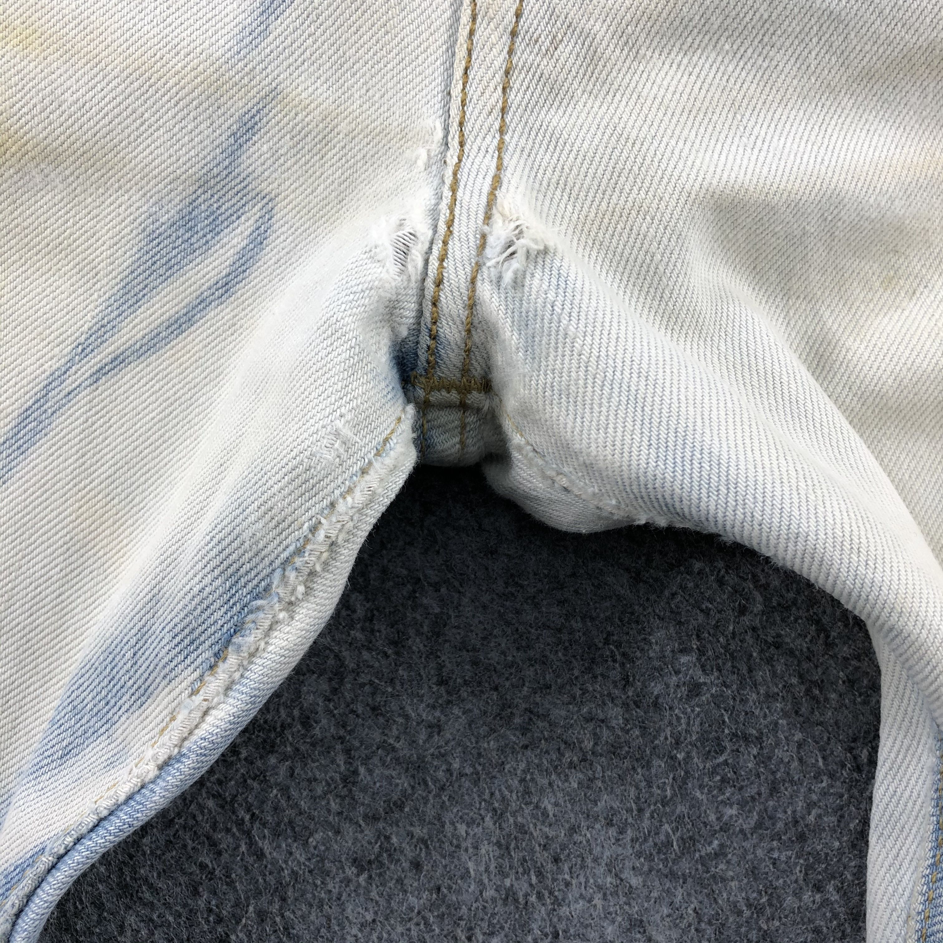 Levi's Light Wash Vintage Distress Levis 501 Jeans-JM1525 Size US 36 / EU 52 - 8 Thumbnail