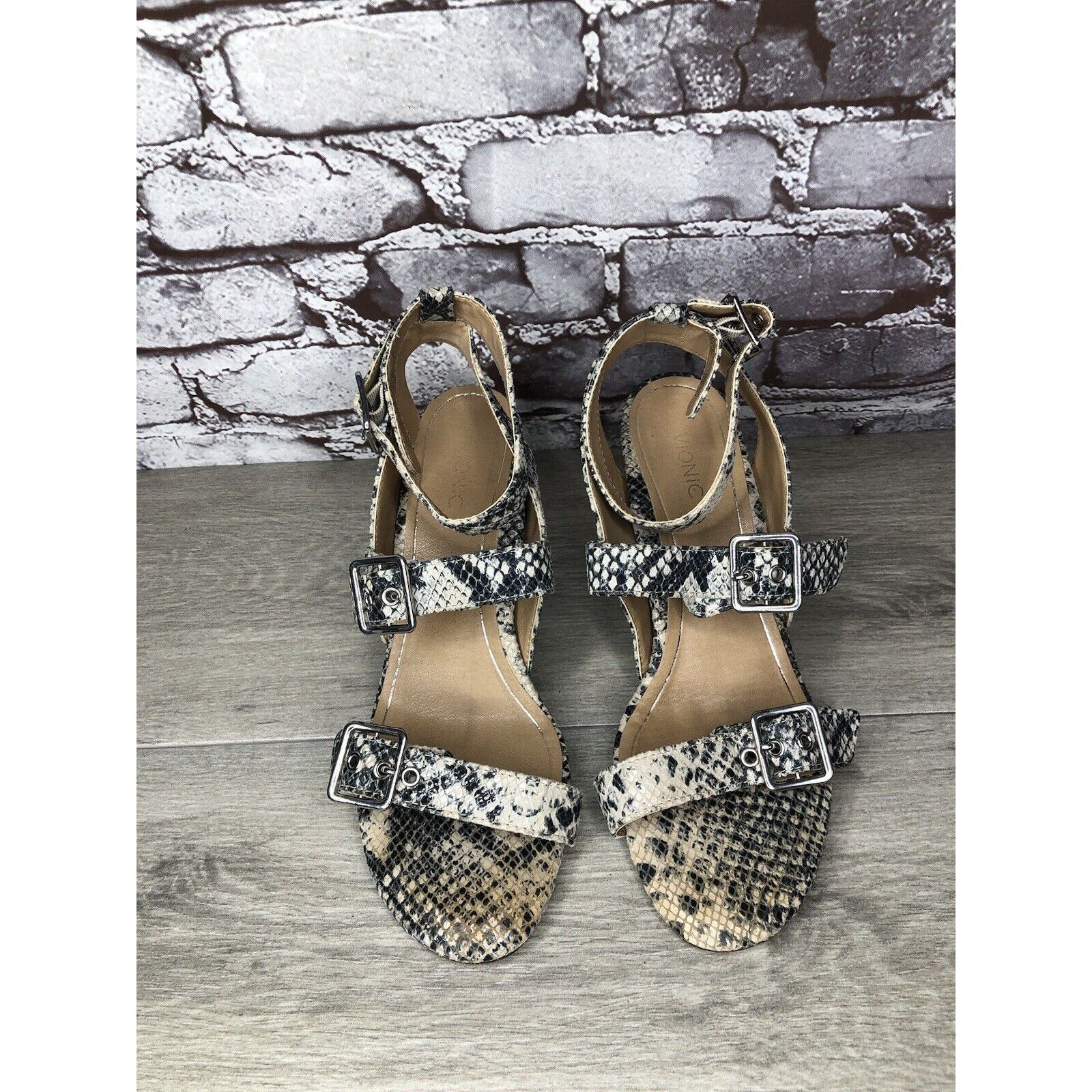 Other Vionic Carmel Grey Ivory Leather Snake Print Heel Sandals Wo Size US 9.5 / IT 39.5 - 20 Thumbnail