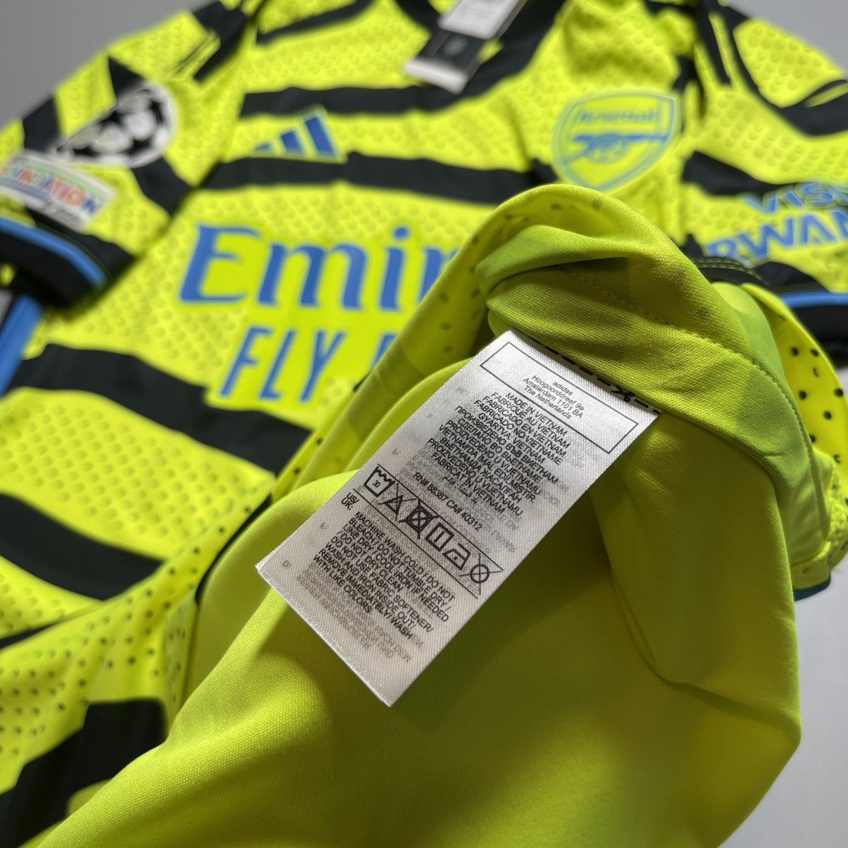 Adidas × Vintage NWT ARSENAL ADIDAS 2023/2024 SOCCER AWAY JERSEY #8 ODEGAARD Size US S / EU 44-46 / 1 - 9 Thumbnail