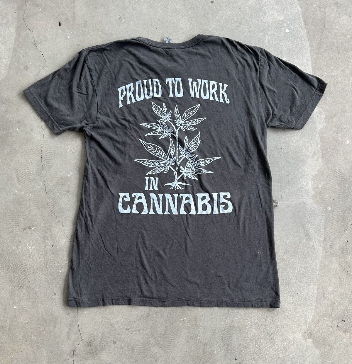 Next Level × Vintage VANGST PROUD CANNABIS TEE Size US L / EU 52-54 / 3 - 1 Thumbnail