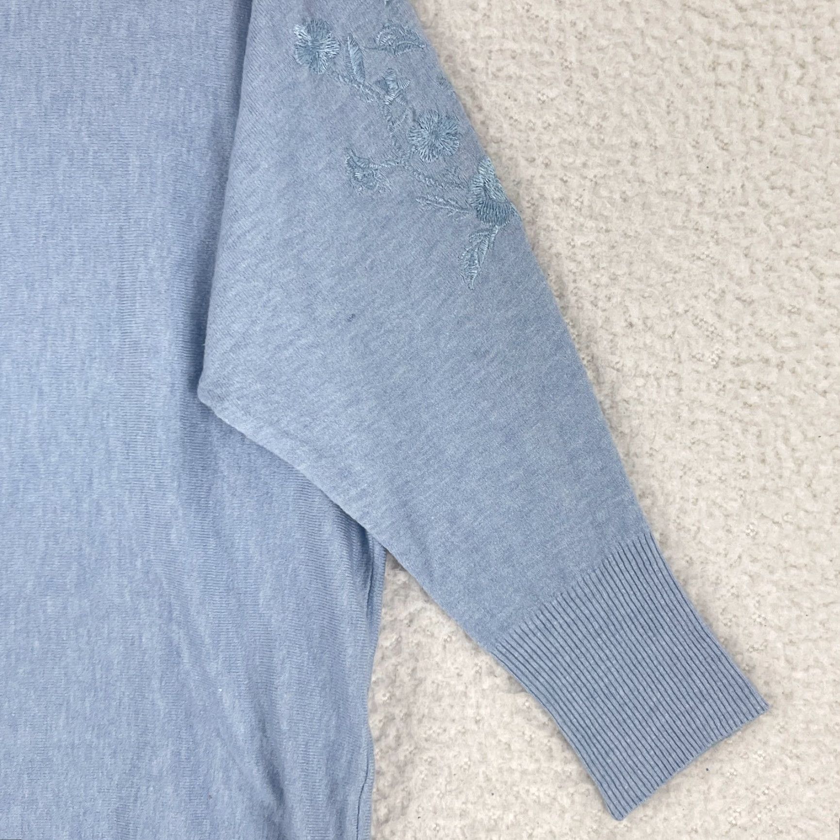 Vintage Vila Milano Blue Knit Shirt Womens Large Embroidered 3/4 Sleeve Pullover Casual Size L / US 10 / IT 46 - 5 Thumbnail