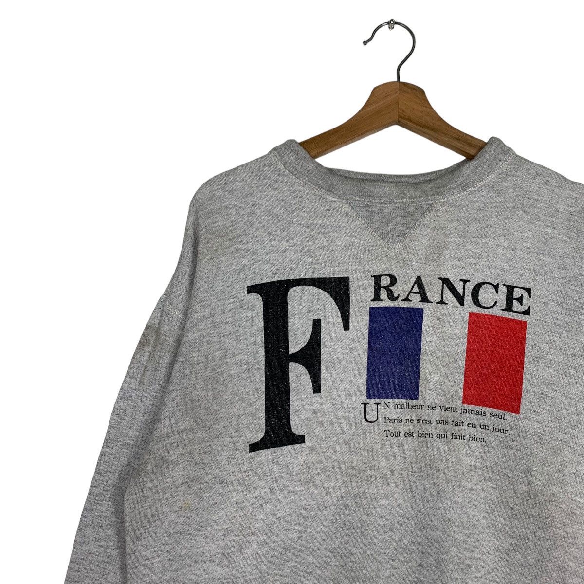 Vintage BODY-FIT FRANCE Flag Big Logo Sweatshirts #0811-C37 Size US L / EU 52-54 / 3 - 6 Thumbnail