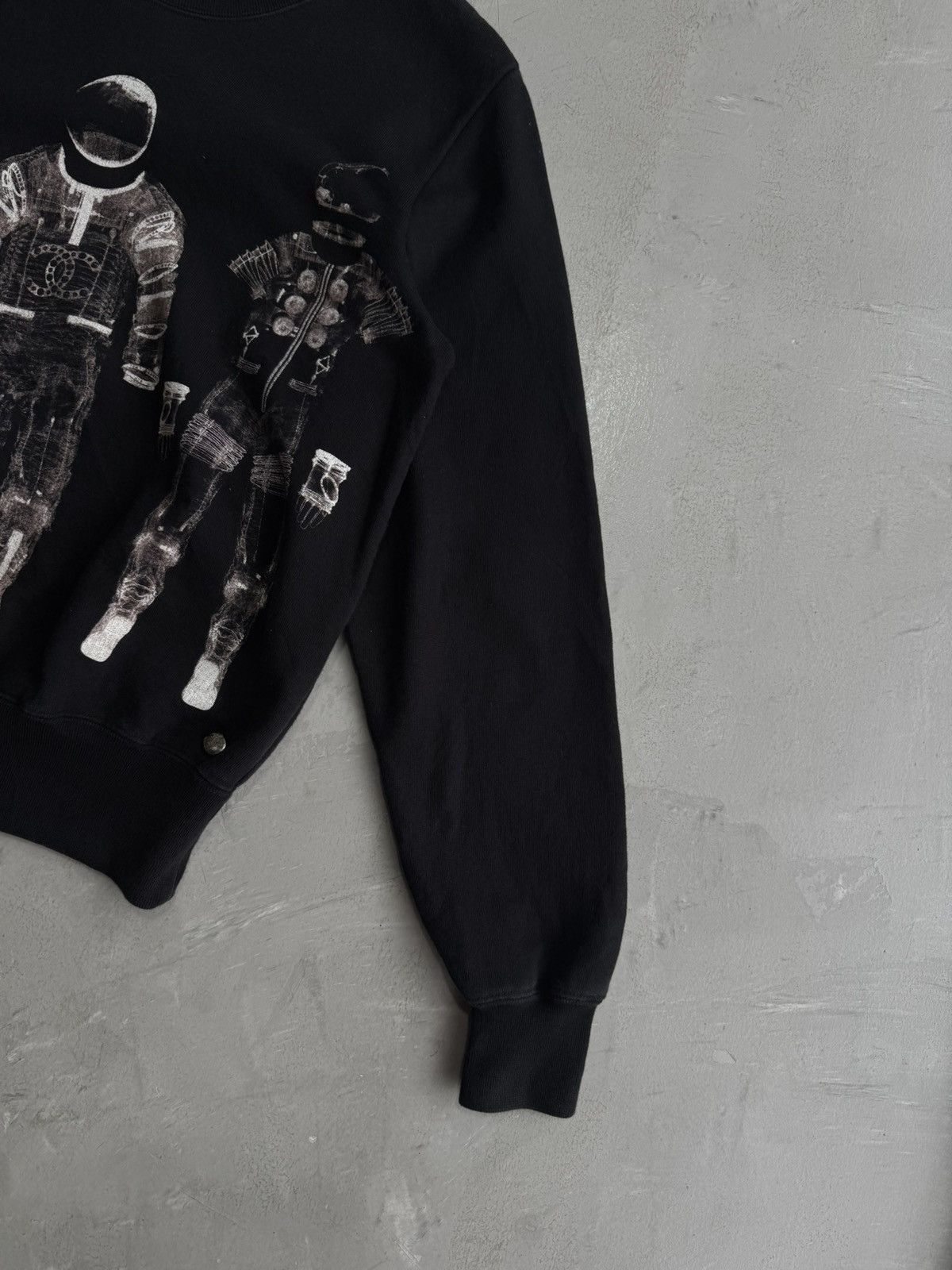 Chanel F/W 2017 - Chanel Runway Astronaut Crewneck Size XXS / US 00 / IT 34 - 5 Thumbnail