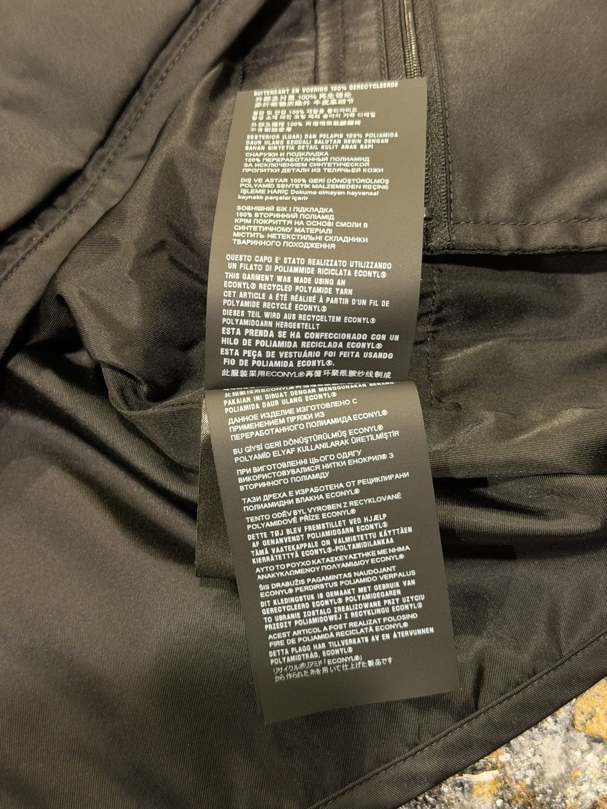Prada Prada Re-Nylon 2023 Cargo Utility Multi Pocket Black Vest Size US XXL / EU 58 / 5 - 16 Thumbnail