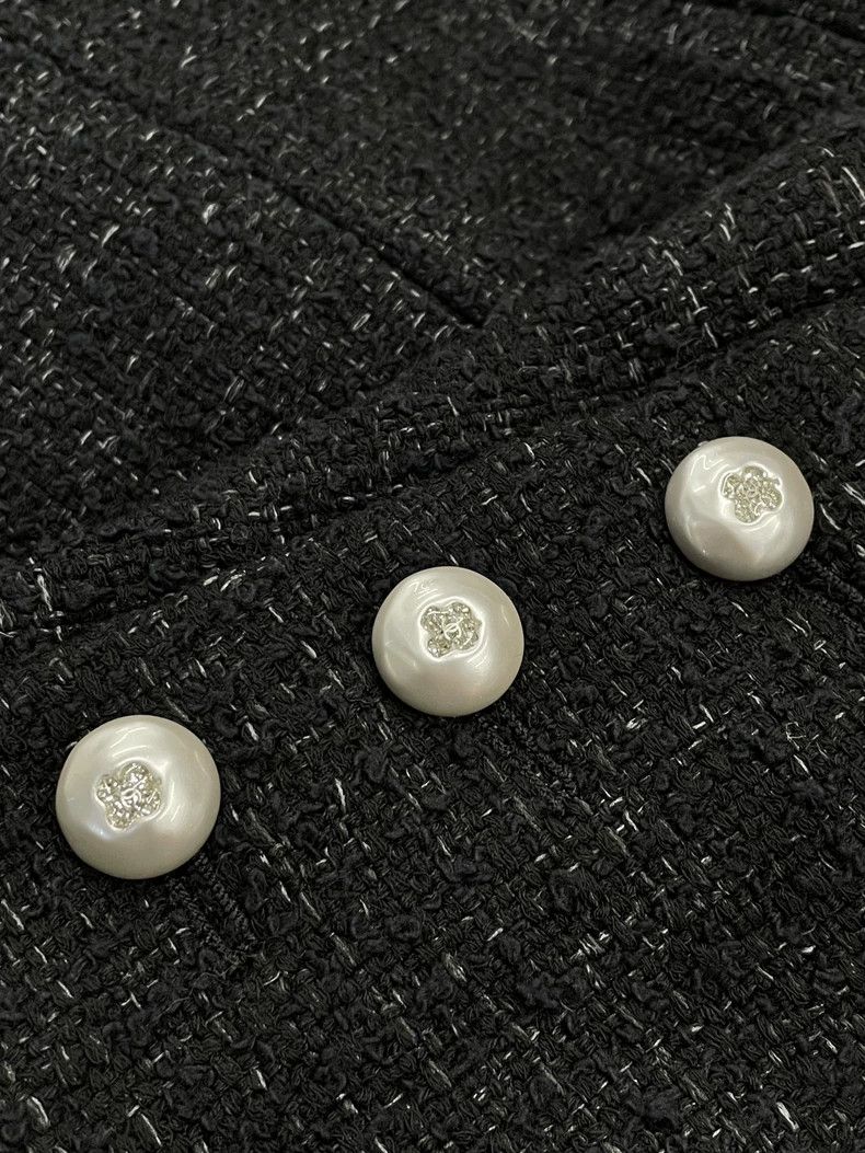 Chanel Chanel 25P classic black pearl jacket Size M / US 6-8 / IT 42-44 - 5 Thumbnail