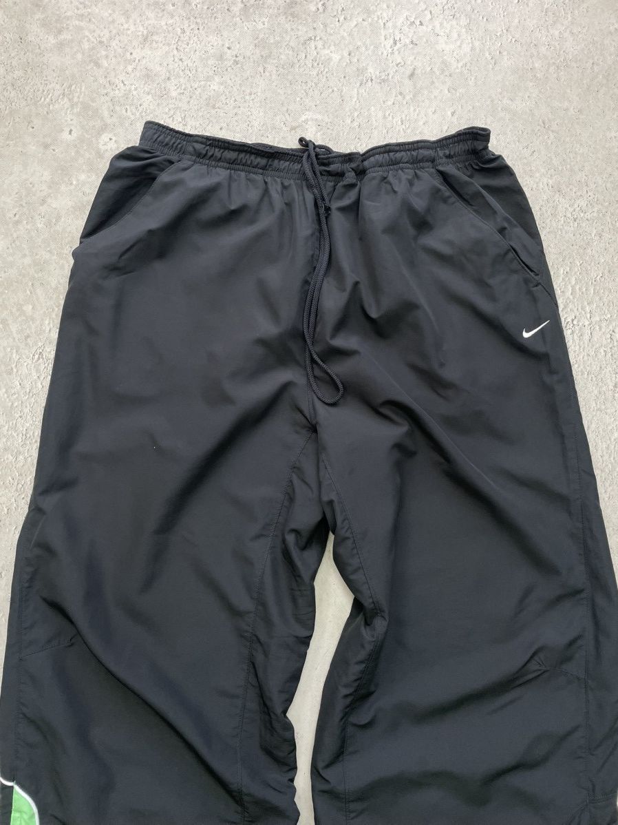 Nike Nike drill nylon track suit pants TN baggy fit y2k Size US 35 - 2 Thumbnail