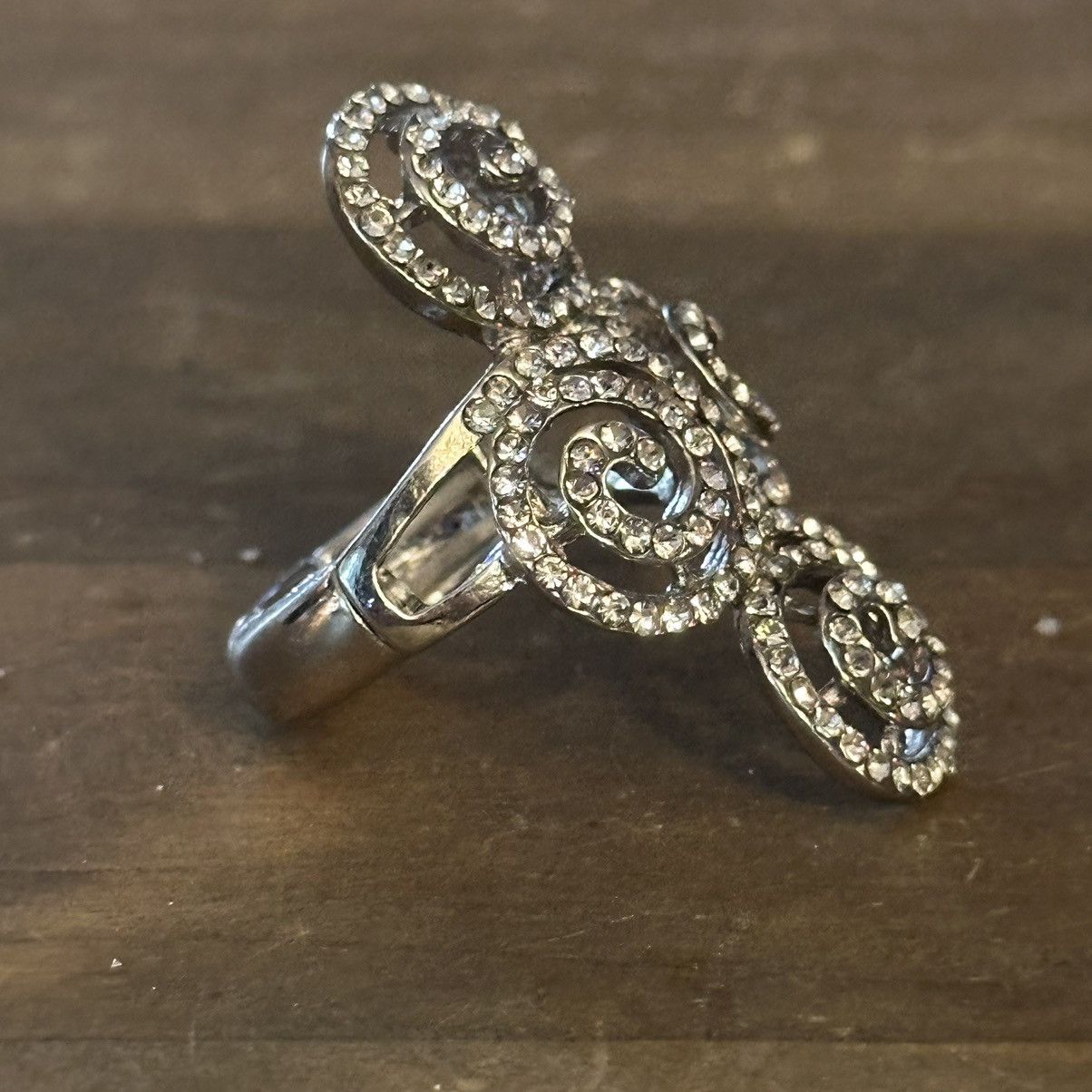 Other Swirly rhinestone stretch ring Size ONE SIZE - 6 Thumbnail