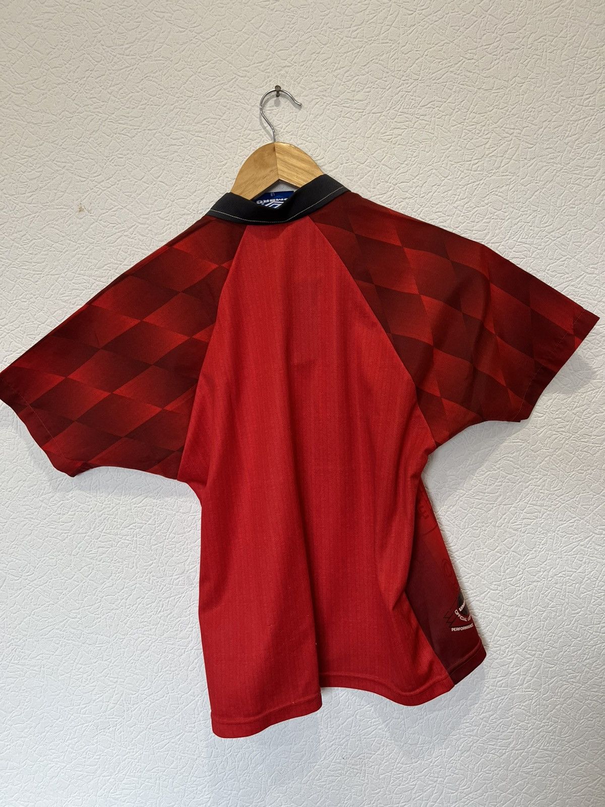 Umbro Umbro Manchester United 1996/1997 Home Kit Soccer Jersey Size US XS / EU 42 / 0 - 9 Thumbnail