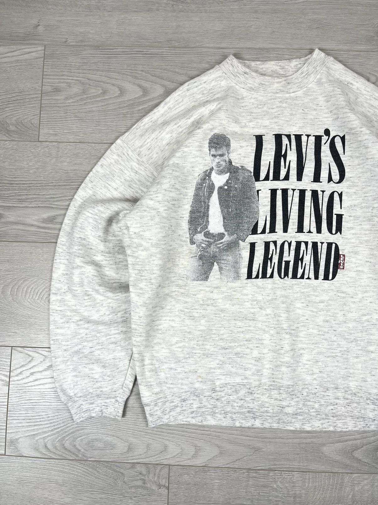 Levi's × Vintage Levi’s Vintage 80s Living Legend Movie Rare Sweatshirt Size US L / EU 52-54 / 3 - 3 Thumbnail