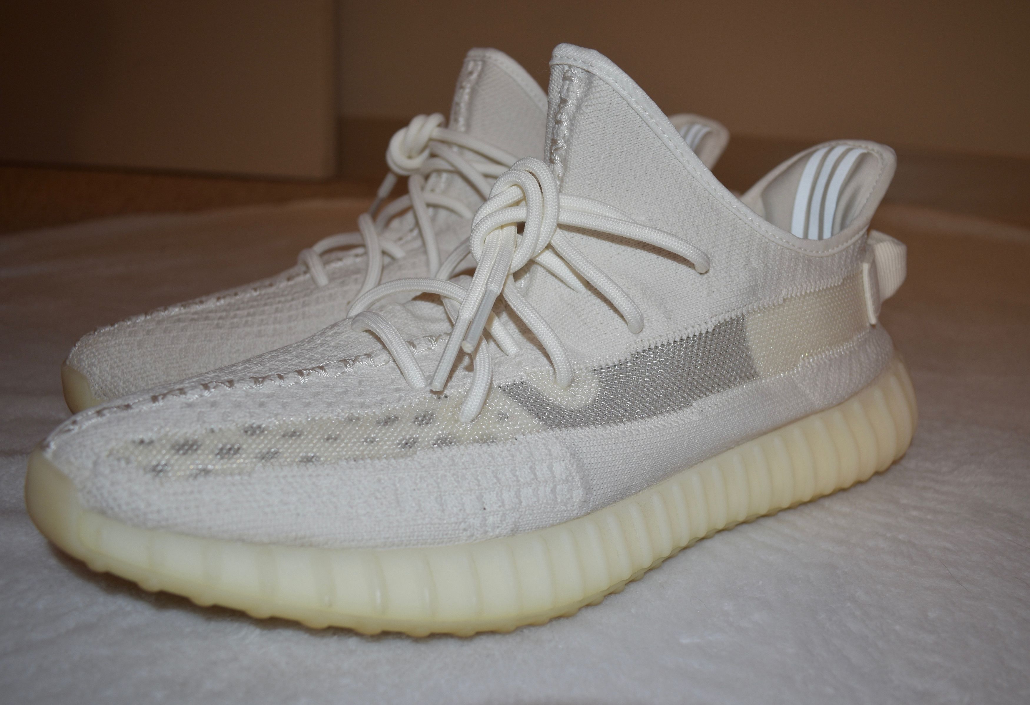 Yeezy Yeezy Boost 350 V2 “Bone” Men’s Size 13.5 – Excellent Size US 13 / EU 46 - 1 Thumbnail