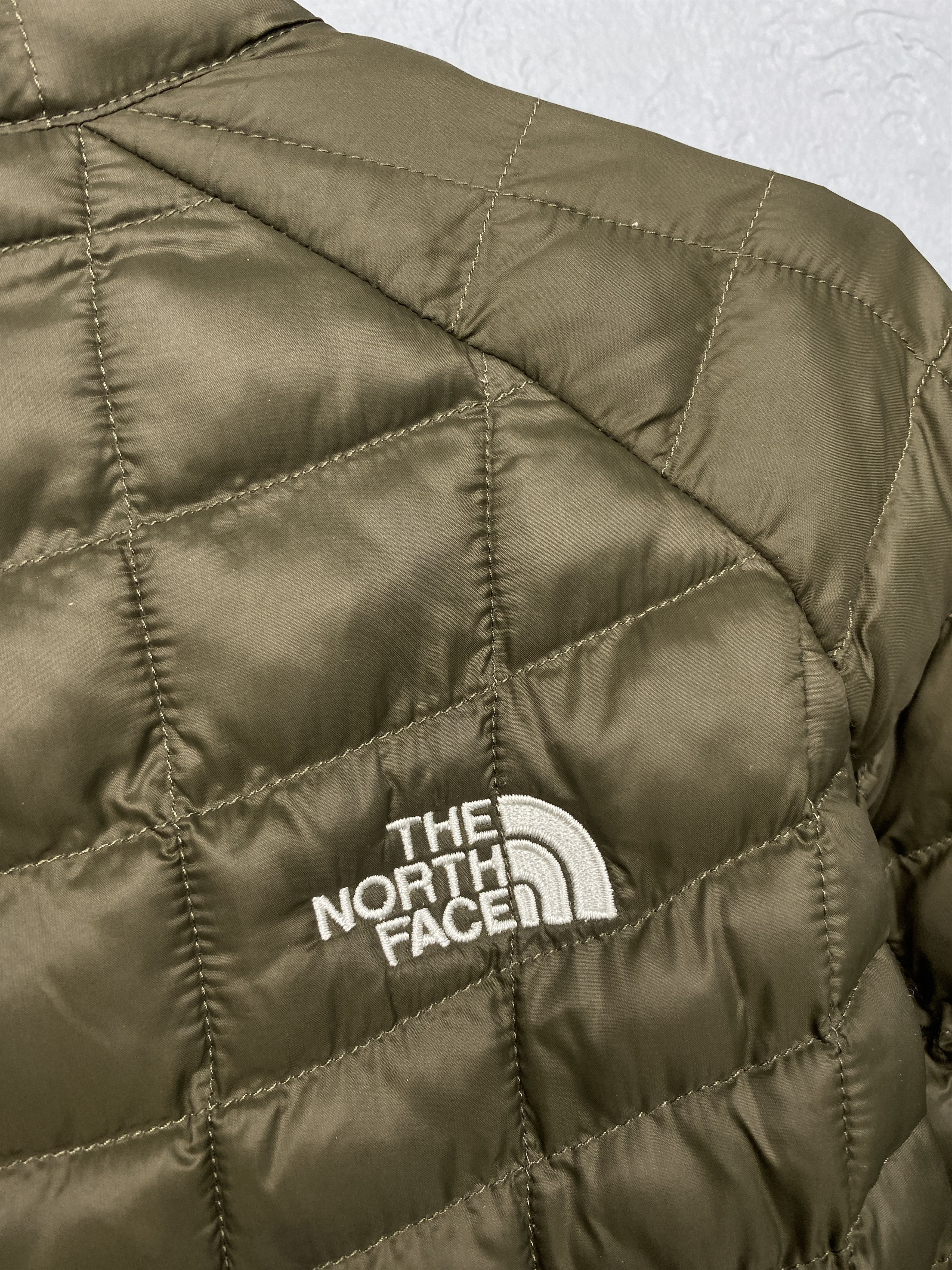 The North Face The North Face Womens Puffer Quilted Jacket Size L / US 10 / IT 46 - 10 Thumbnail