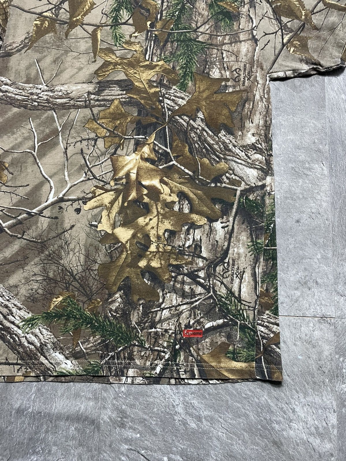 Supreme Hanes Supreme Camo RealTree T Shirt Y2K Size US S / EU 44-46 / 1 - 2 Thumbnail