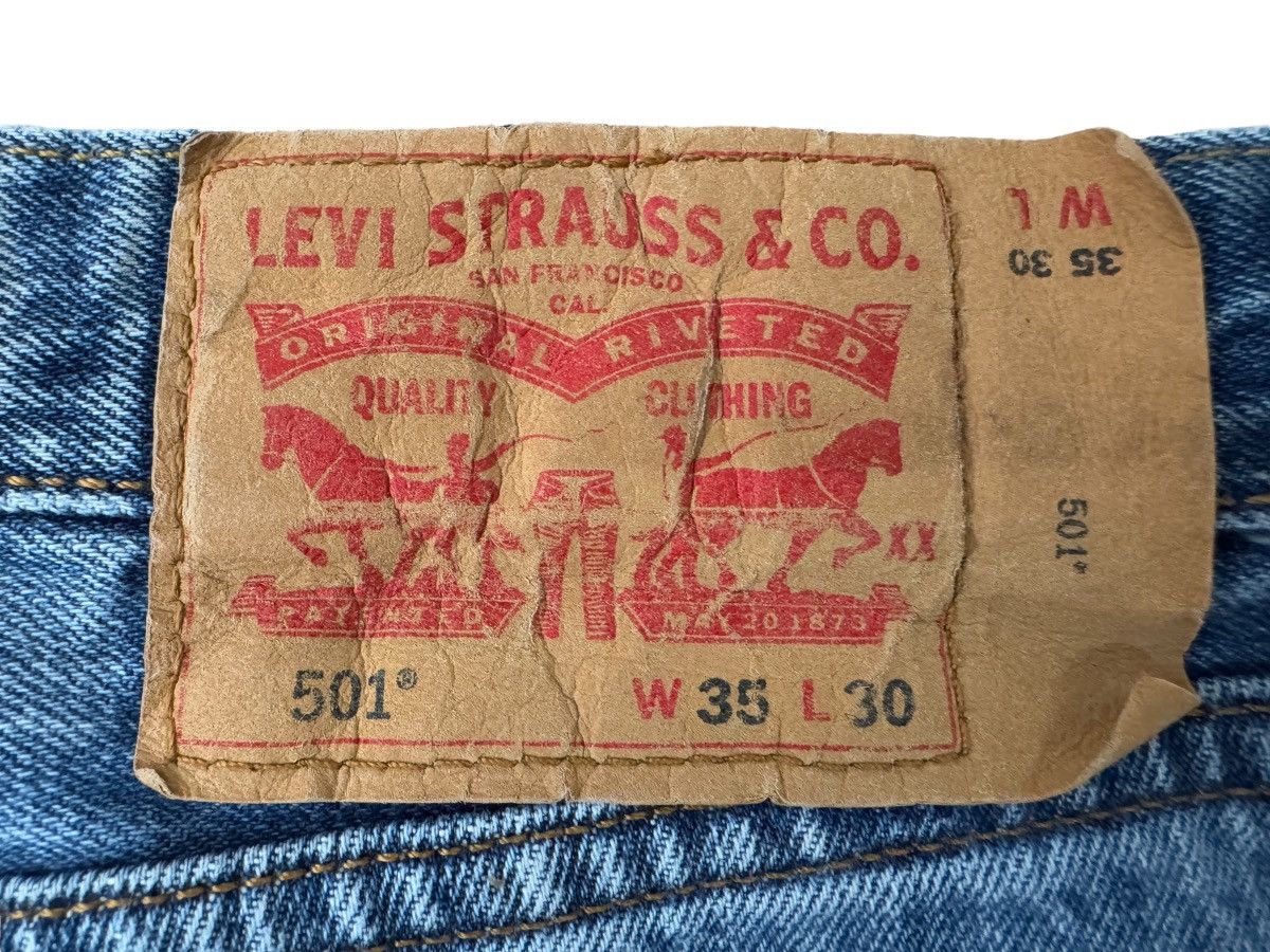 Levi's Vintage Paint Dirty Light Wash Levis 501 Jeans Size US 35 - 14 Thumbnail