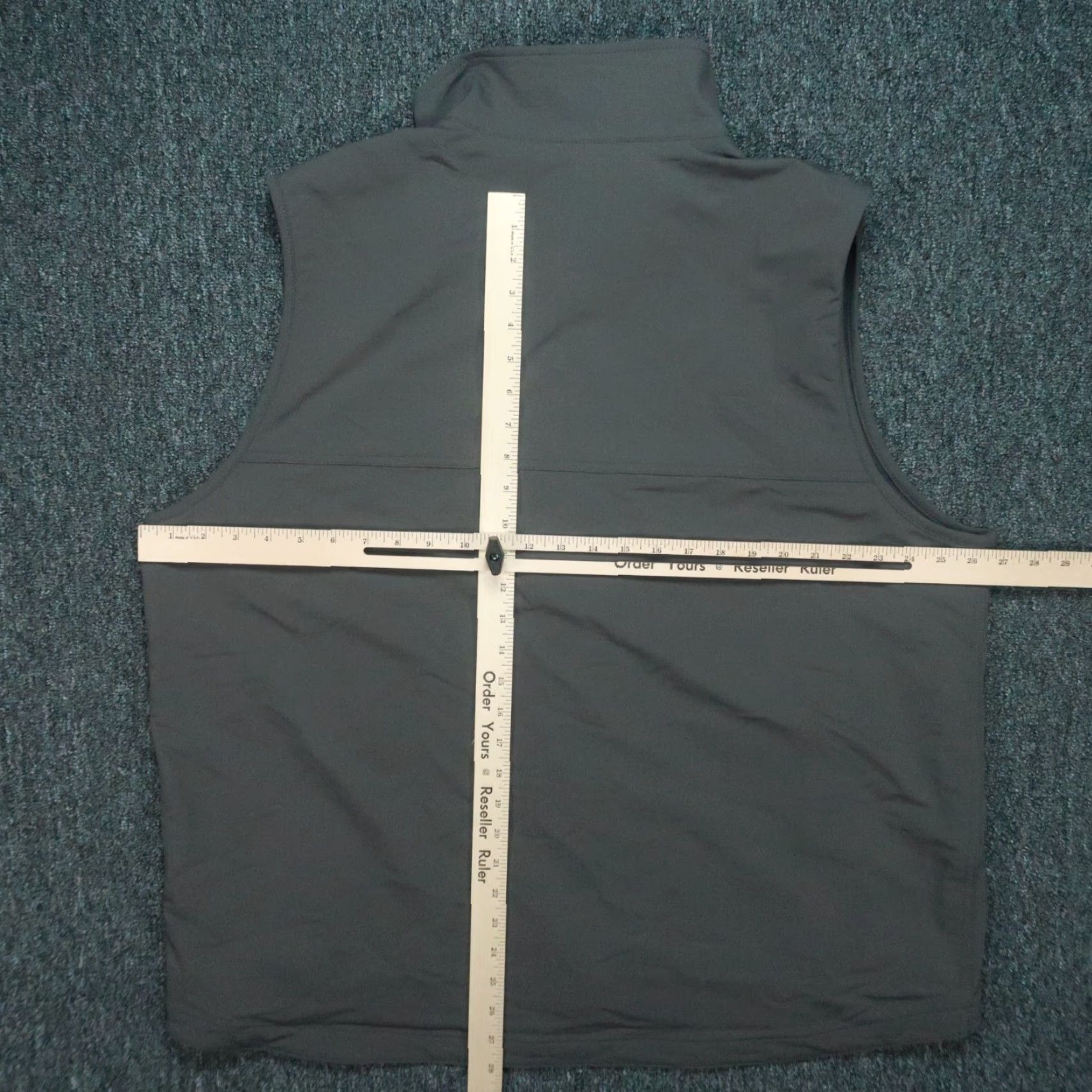 Carhartt Carhartt Vest Mens XL Gray Rain Defender Softshell Zip NWT Front Pockets Full Zip Lined Casual Workwear 90s? Size US XL / EU 56 / 4 - 7 Thumbnail