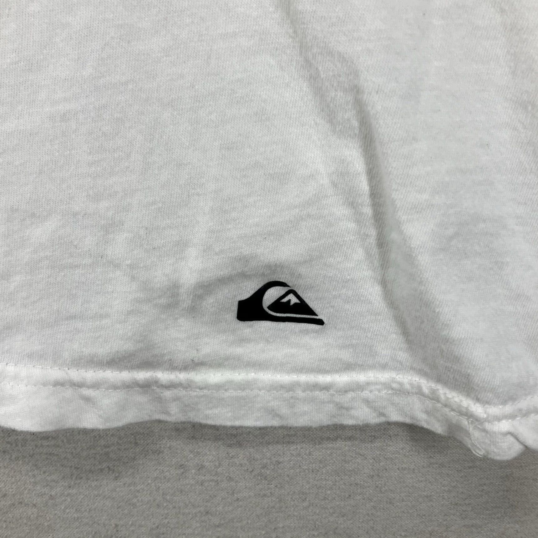 Quiksilver Quiksilver T Shirt Mens Large All Cotton Logo Premium Comfort Lightweight Crew Neck Short Sleeve White Sonic/N/A? Size US L / EU 52-54 / 3 - 4 Thumbnail